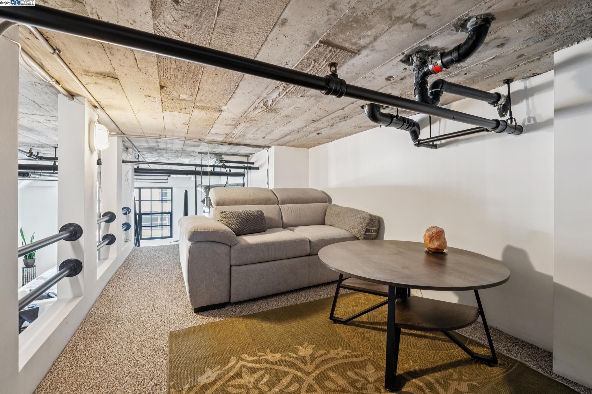Detail Gallery Image 17 of 41 For 247 4th St #202,  Oakland,  CA 94607 - 2 Beds | 1 Baths