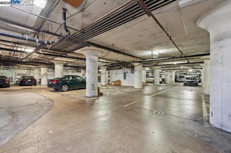 Detail Gallery Image 24 of 41 For 247 4th St #202,  Oakland,  CA 94607 - 2 Beds | 1 Baths