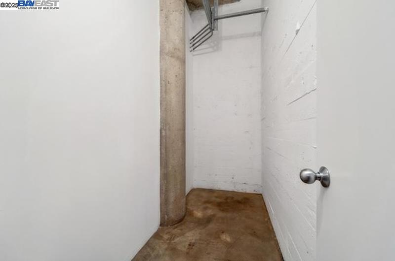 Detail Gallery Image 4 of 41 For 247 4th St #202,  Oakland,  CA 94607 - 2 Beds | 1 Baths