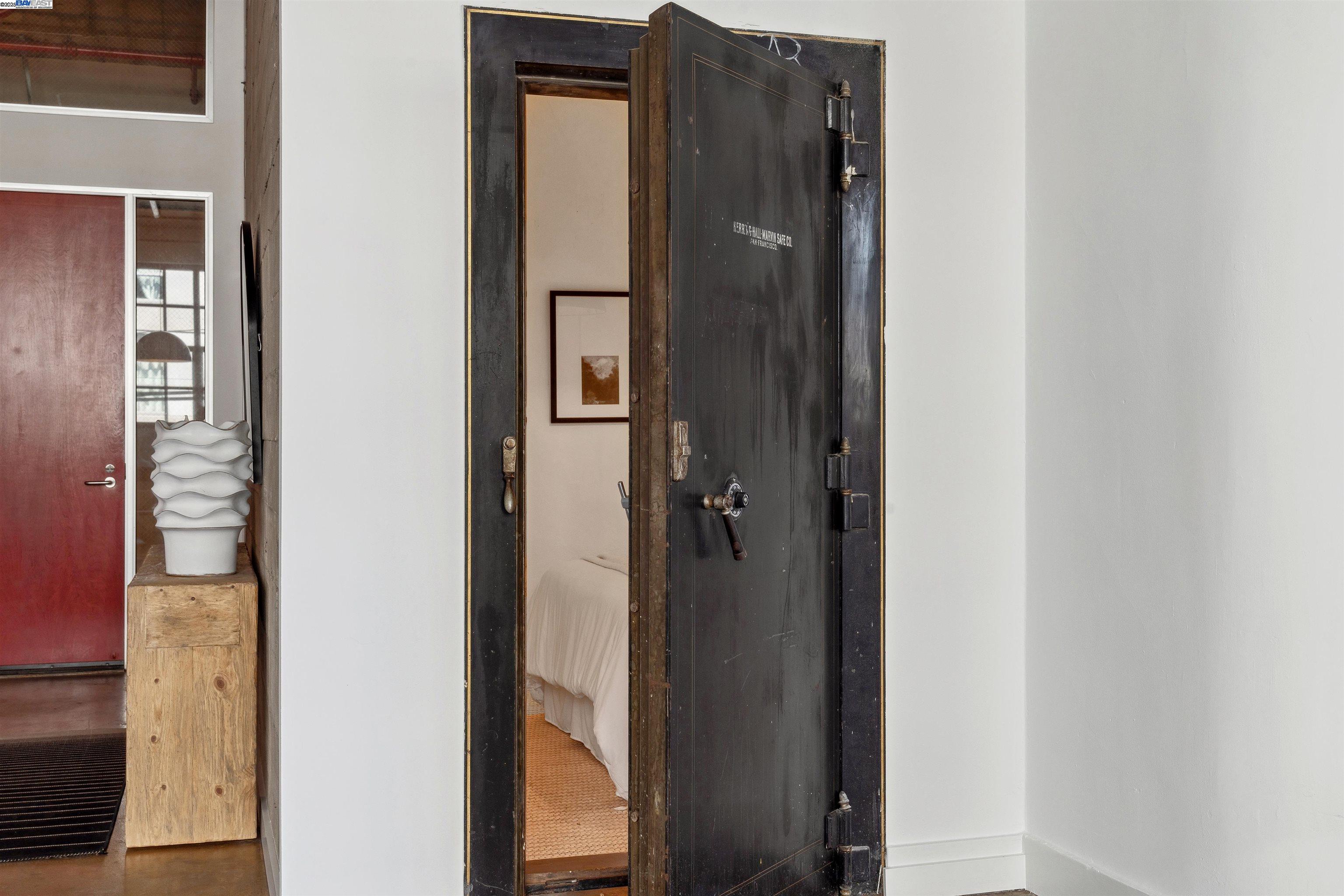 Detail Gallery Image 33 of 41 For 247 4th St #202,  Oakland,  CA 94607 - 2 Beds | 1 Baths
