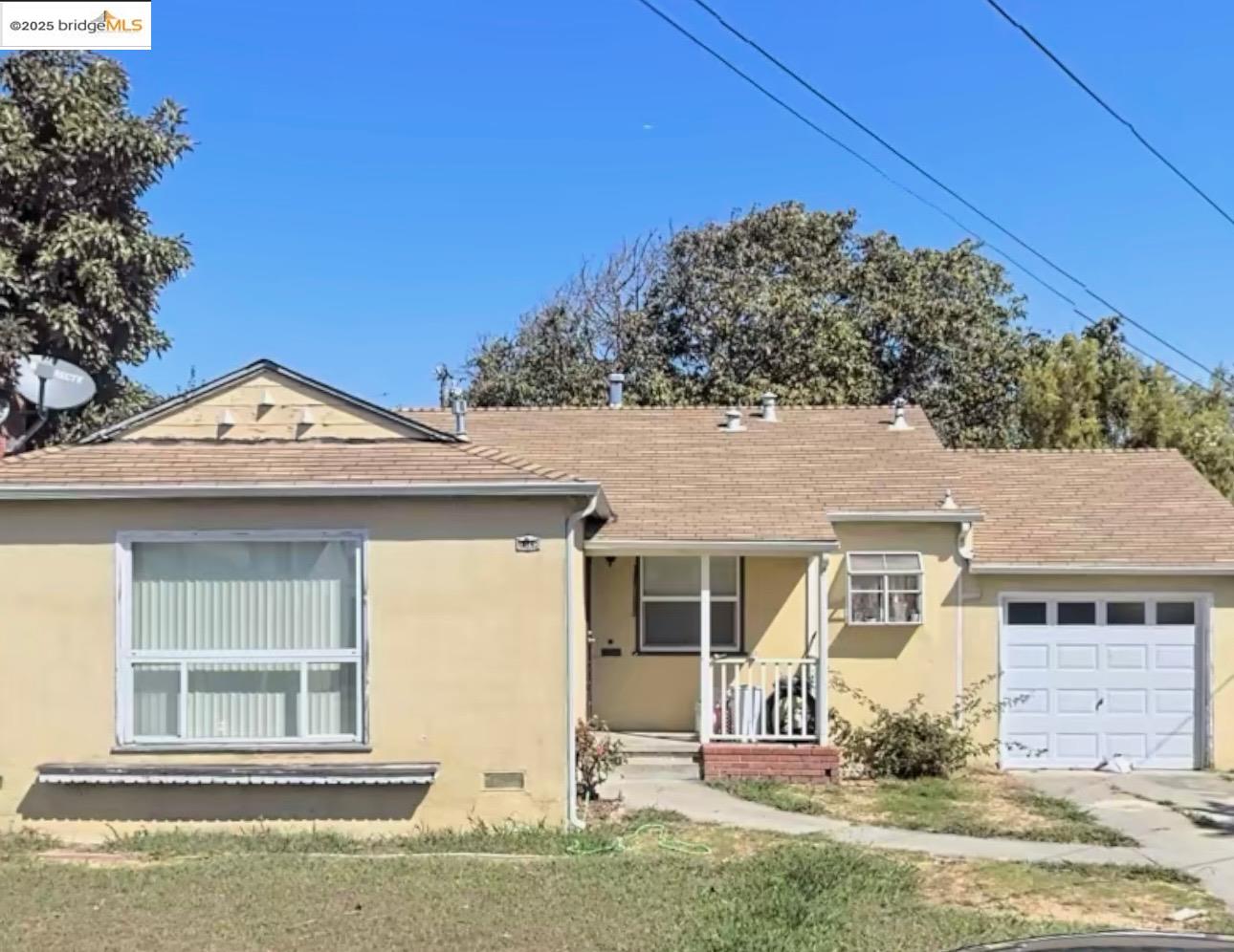 Detail Gallery Image 1 of 1 For 1425 Beacon Ave, San Leandro,  CA 94579 - 3 Beds | 1 Baths