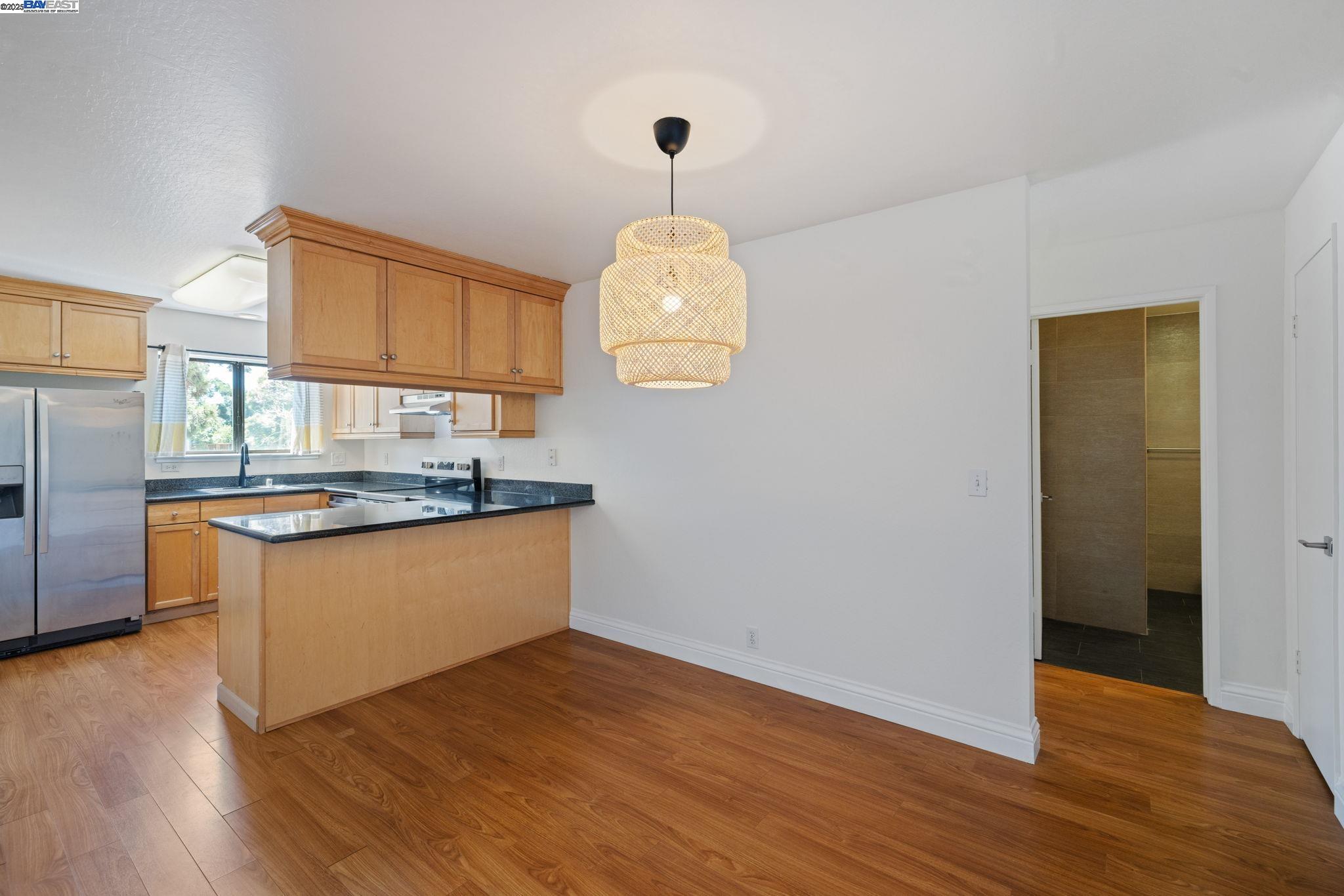 Detail Gallery Image 6 of 33 For 38780 Tyson Ln 101c,  Fremont,  CA 94536 - 1 Beds | 1 Baths