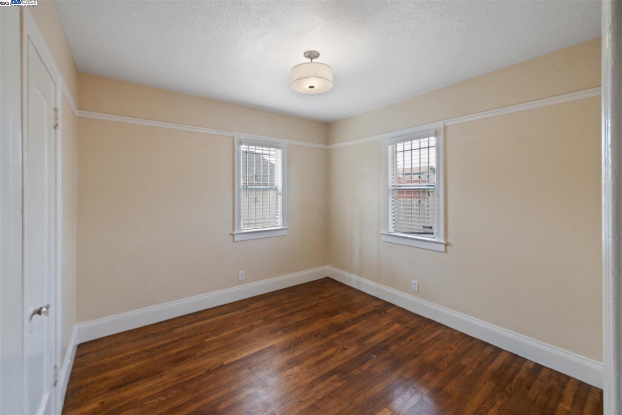 Detail Gallery Image 20 of 47 For 10109 Plymouth St, Oakland,  CA 94603 - 2 Beds | 1 Baths