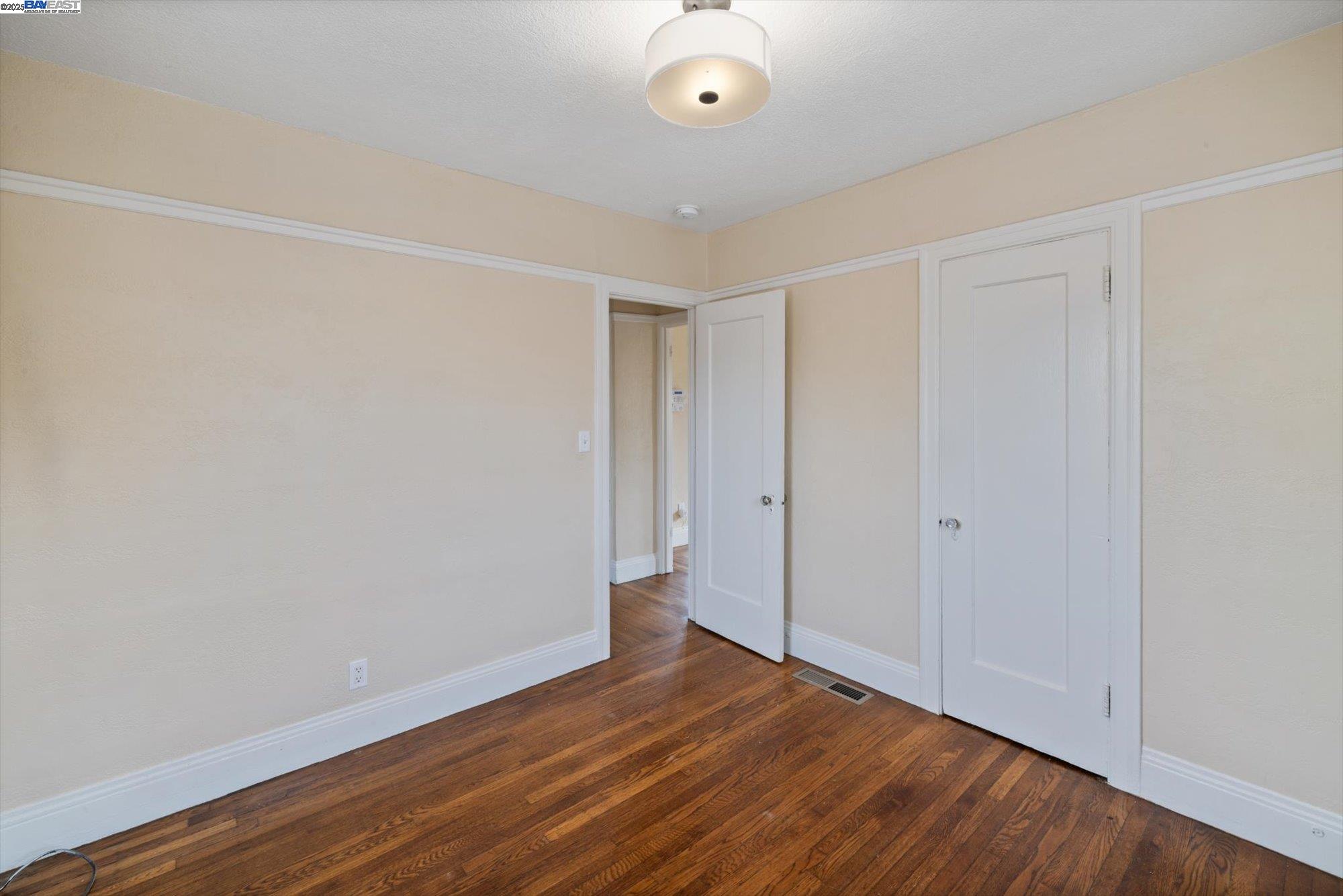 Detail Gallery Image 21 of 47 For 10109 Plymouth St, Oakland,  CA 94603 - 2 Beds | 1 Baths
