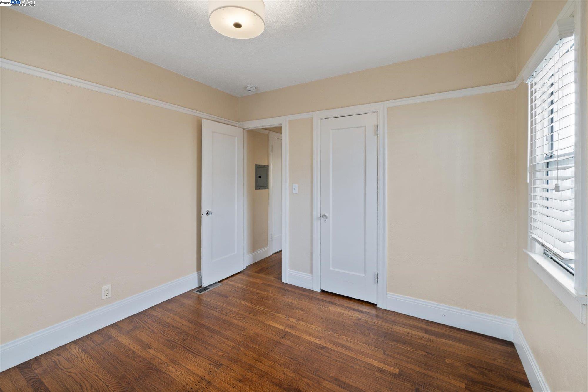 Detail Gallery Image 24 of 47 For 10109 Plymouth St, Oakland,  CA 94603 - 2 Beds | 1 Baths