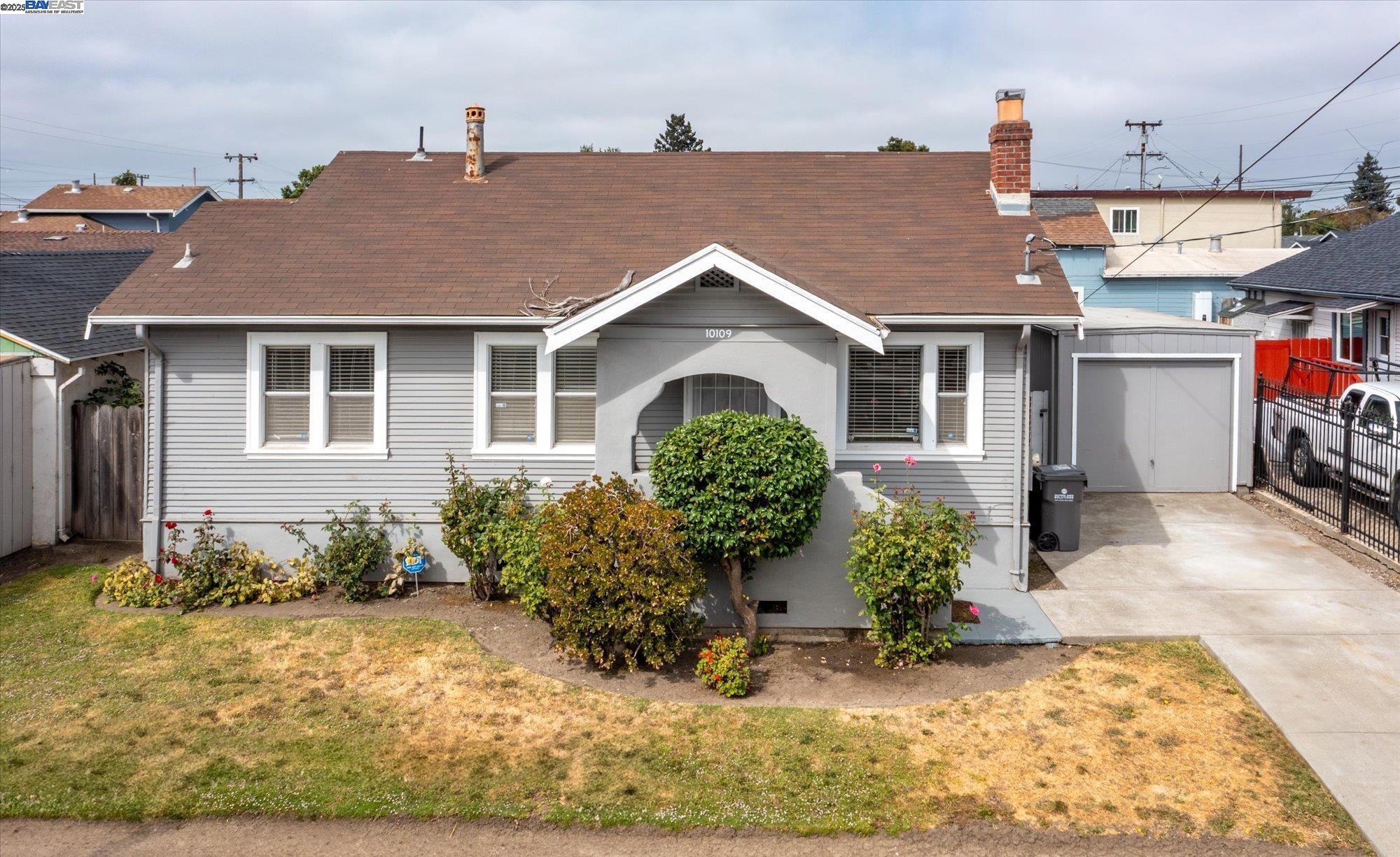 Detail Gallery Image 45 of 47 For 10109 Plymouth St, Oakland,  CA 94603 - 2 Beds | 1 Baths