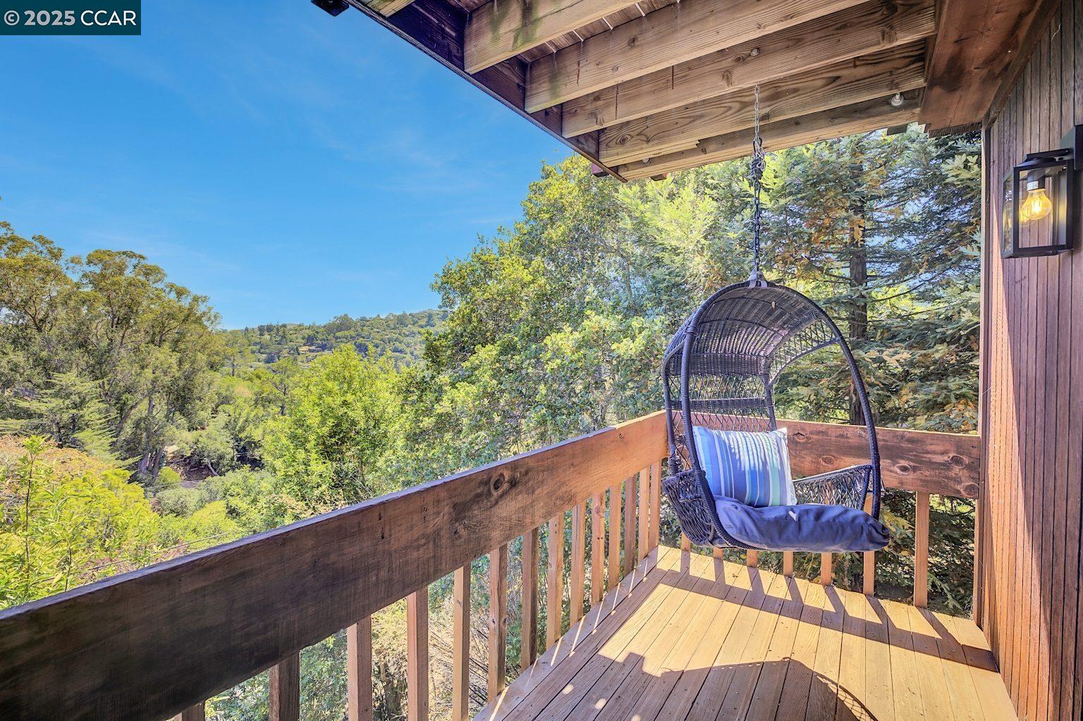 Detail Gallery Image 15 of 30 For 317 Seymour Ln, Mill Valley,  CA 94941 - 3 Beds | 2 Baths