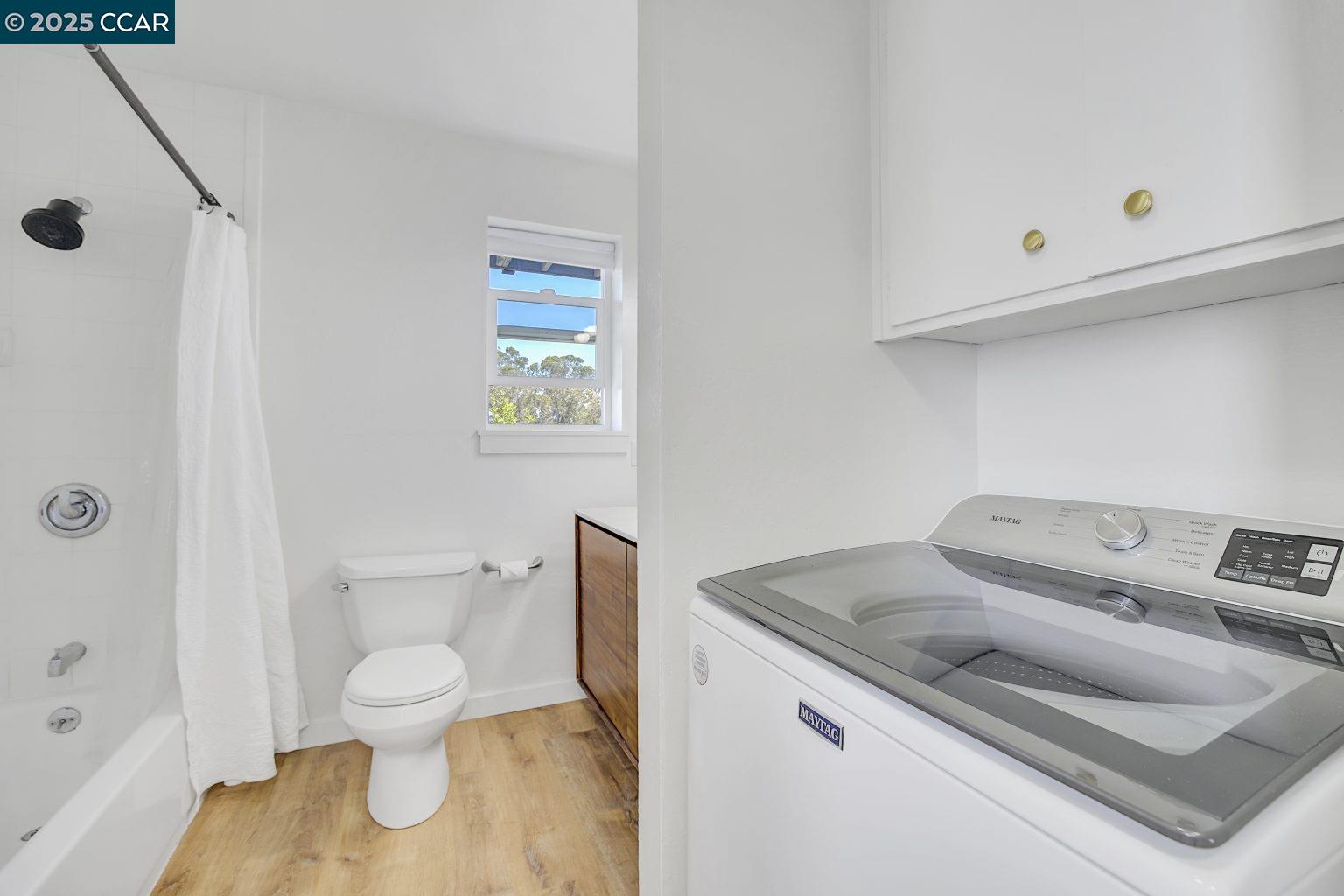 Detail Gallery Image 18 of 30 For 317 Seymour Ln, Mill Valley,  CA 94941 - 3 Beds | 2 Baths
