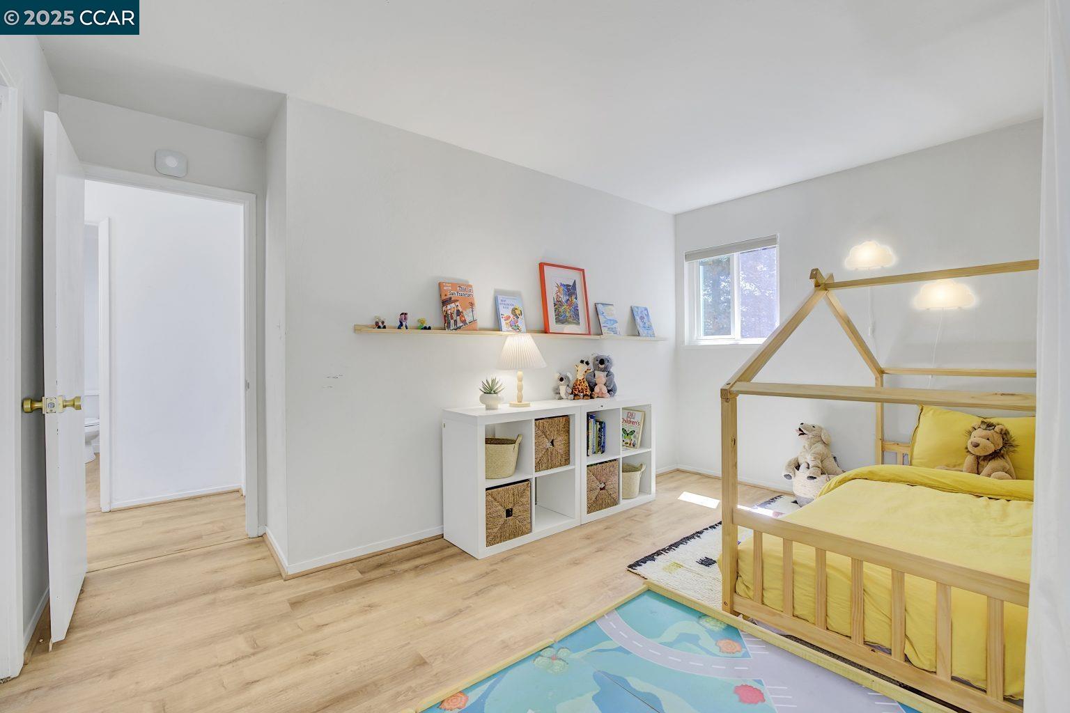 Detail Gallery Image 19 of 30 For 317 Seymour Ln, Mill Valley,  CA 94941 - 3 Beds | 2 Baths