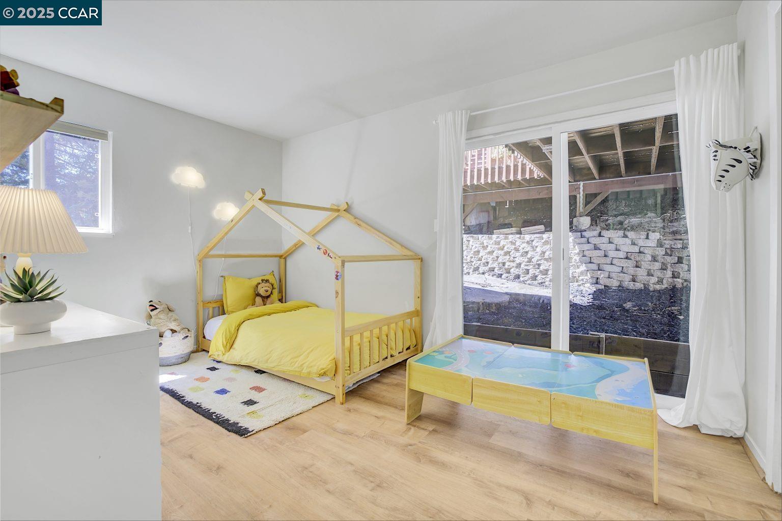 Detail Gallery Image 20 of 30 For 317 Seymour Ln, Mill Valley,  CA 94941 - 3 Beds | 2 Baths
