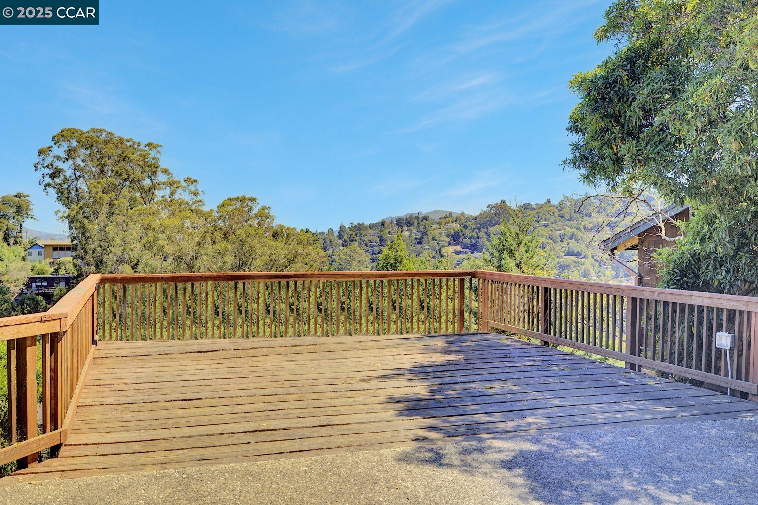 Detail Gallery Image 23 of 30 For 317 Seymour Ln, Mill Valley,  CA 94941 - 3 Beds | 2 Baths