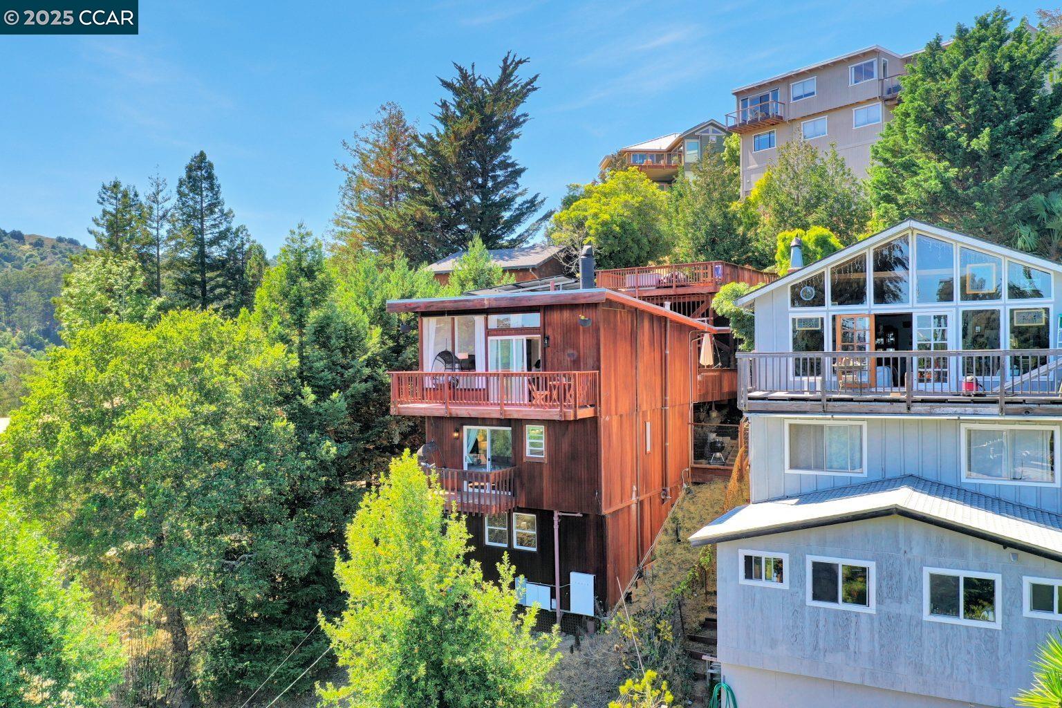Detail Gallery Image 24 of 30 For 317 Seymour Ln, Mill Valley,  CA 94941 - 3 Beds | 2 Baths