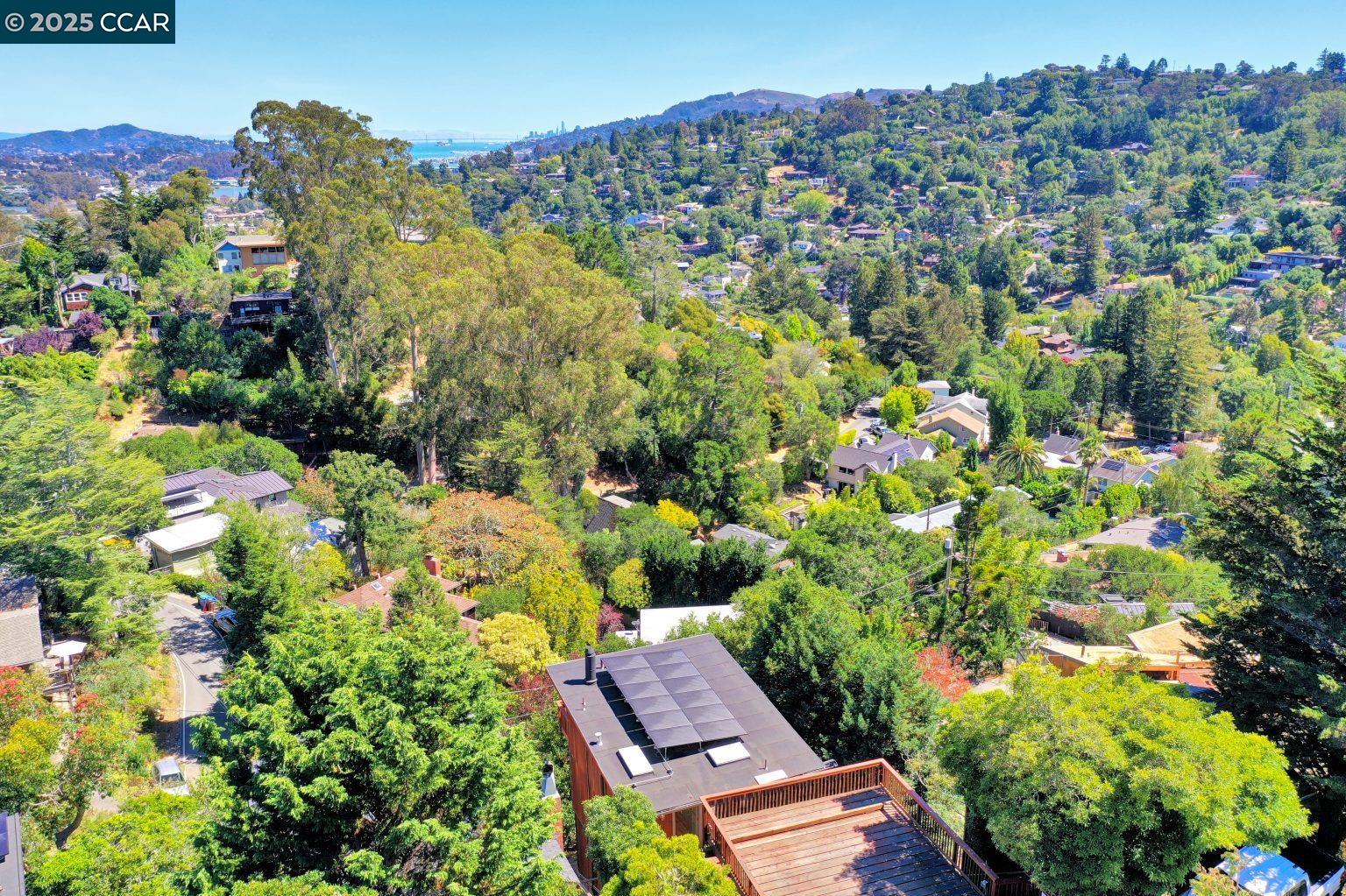 Detail Gallery Image 25 of 30 For 317 Seymour Ln, Mill Valley,  CA 94941 - 3 Beds | 2 Baths