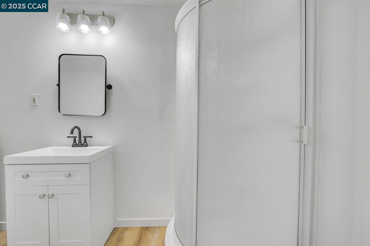 Detail Gallery Image 29 of 30 For 317 Seymour Ln, Mill Valley,  CA 94941 - 3 Beds | 2 Baths