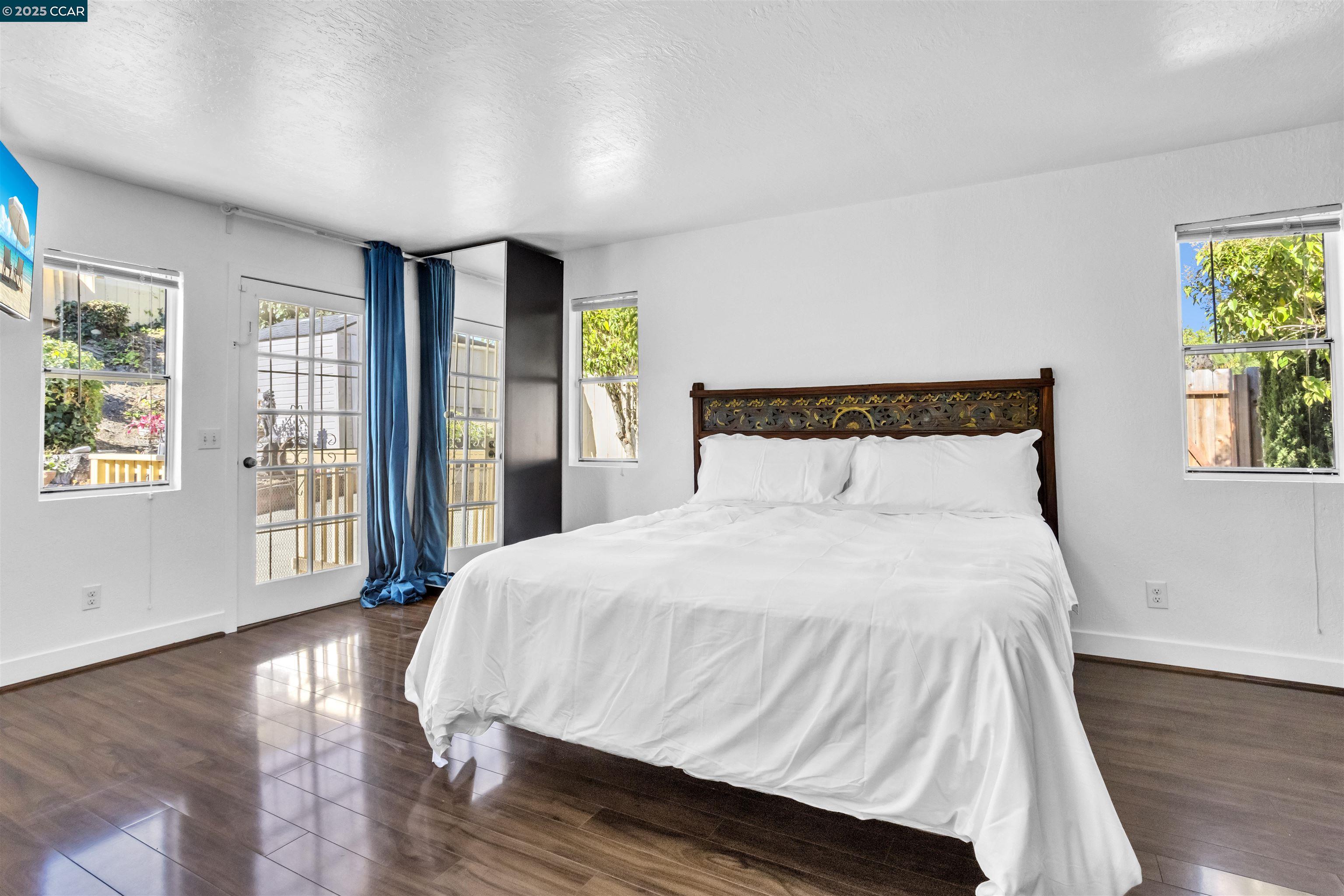 Detail Gallery Image 12 of 41 For 948 Jones Ave, Pinole,  CA 94564 - 3 Beds | 2 Baths