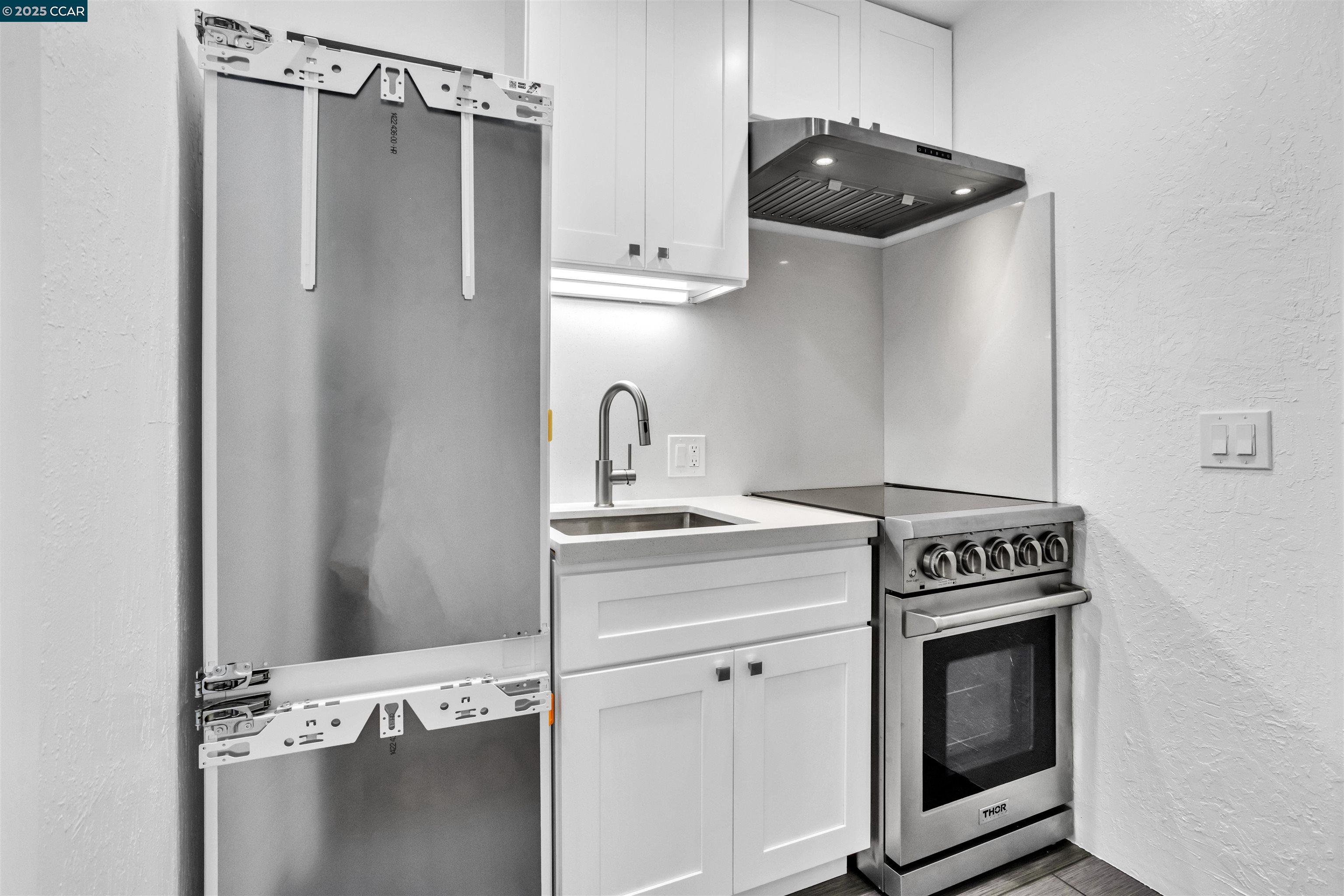 Detail Gallery Image 11 of 41 For 948 Jones Ave, Pinole,  CA 94564 - 3 Beds | 2 Baths