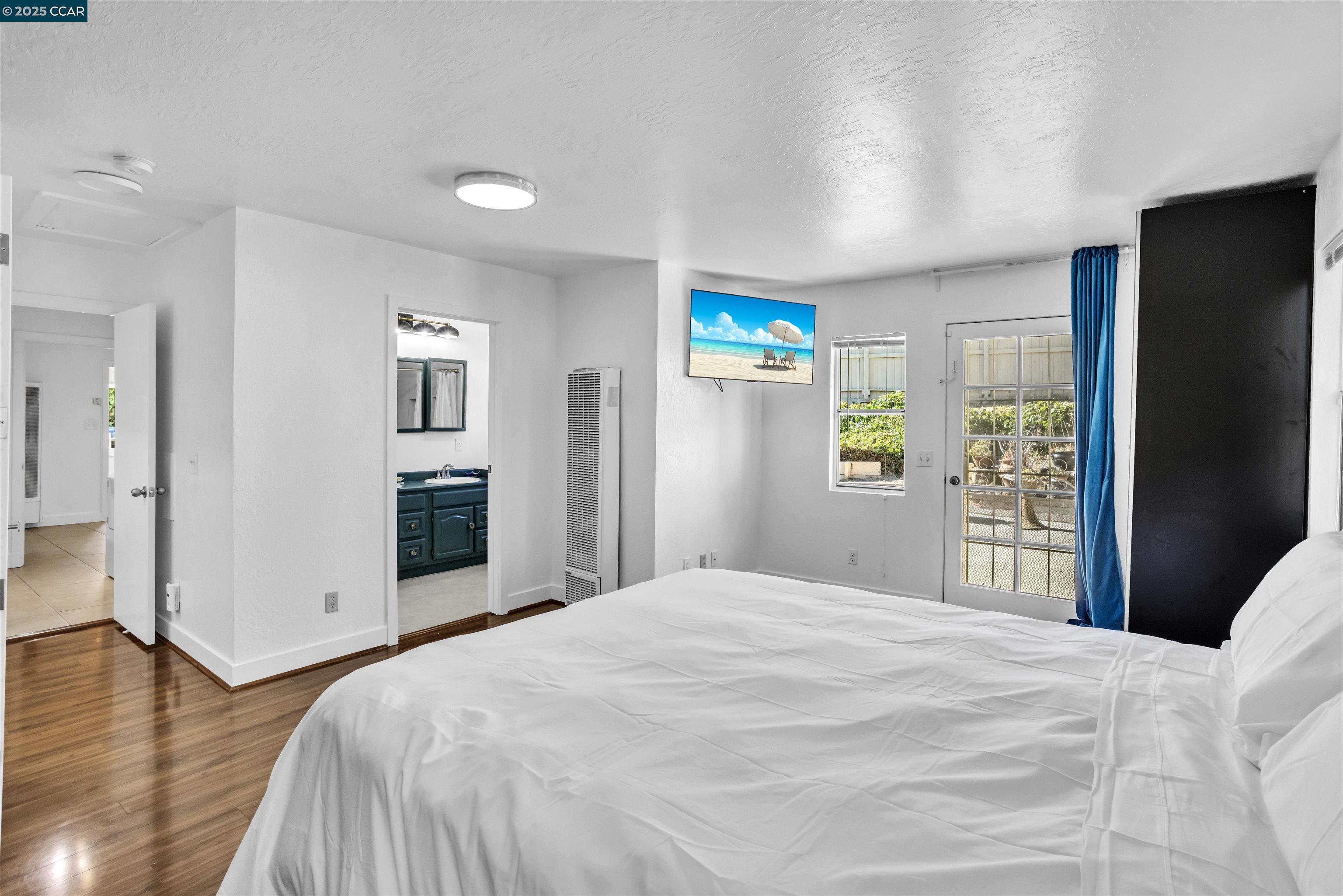 Detail Gallery Image 13 of 41 For 948 Jones Ave, Pinole,  CA 94564 - 3 Beds | 2 Baths