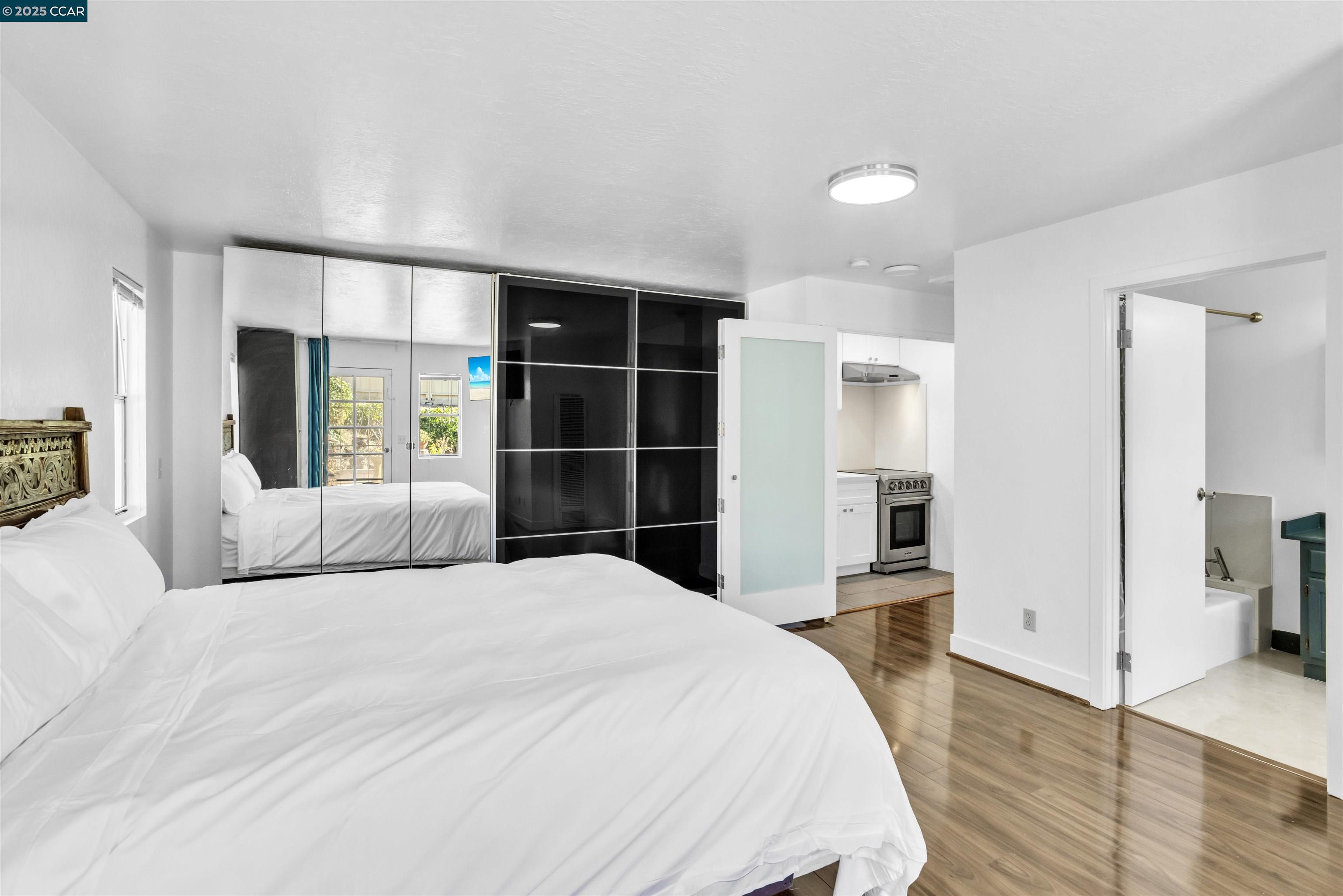 Detail Gallery Image 17 of 41 For 948 Jones Ave, Pinole,  CA 94564 - 3 Beds | 2 Baths