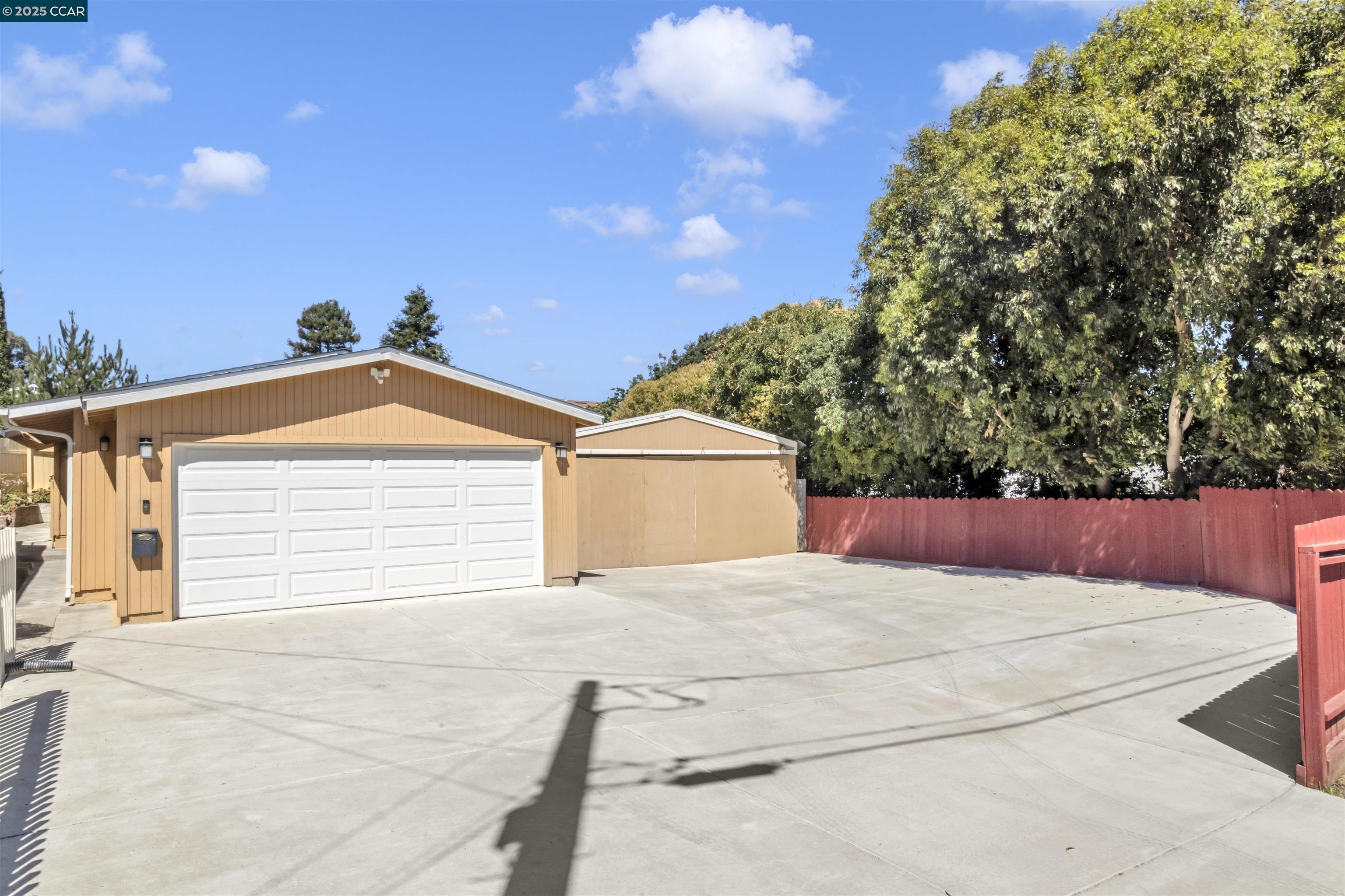 Detail Gallery Image 41 of 41 For 948 Jones Ave, Pinole,  CA 94564 - 3 Beds | 2 Baths