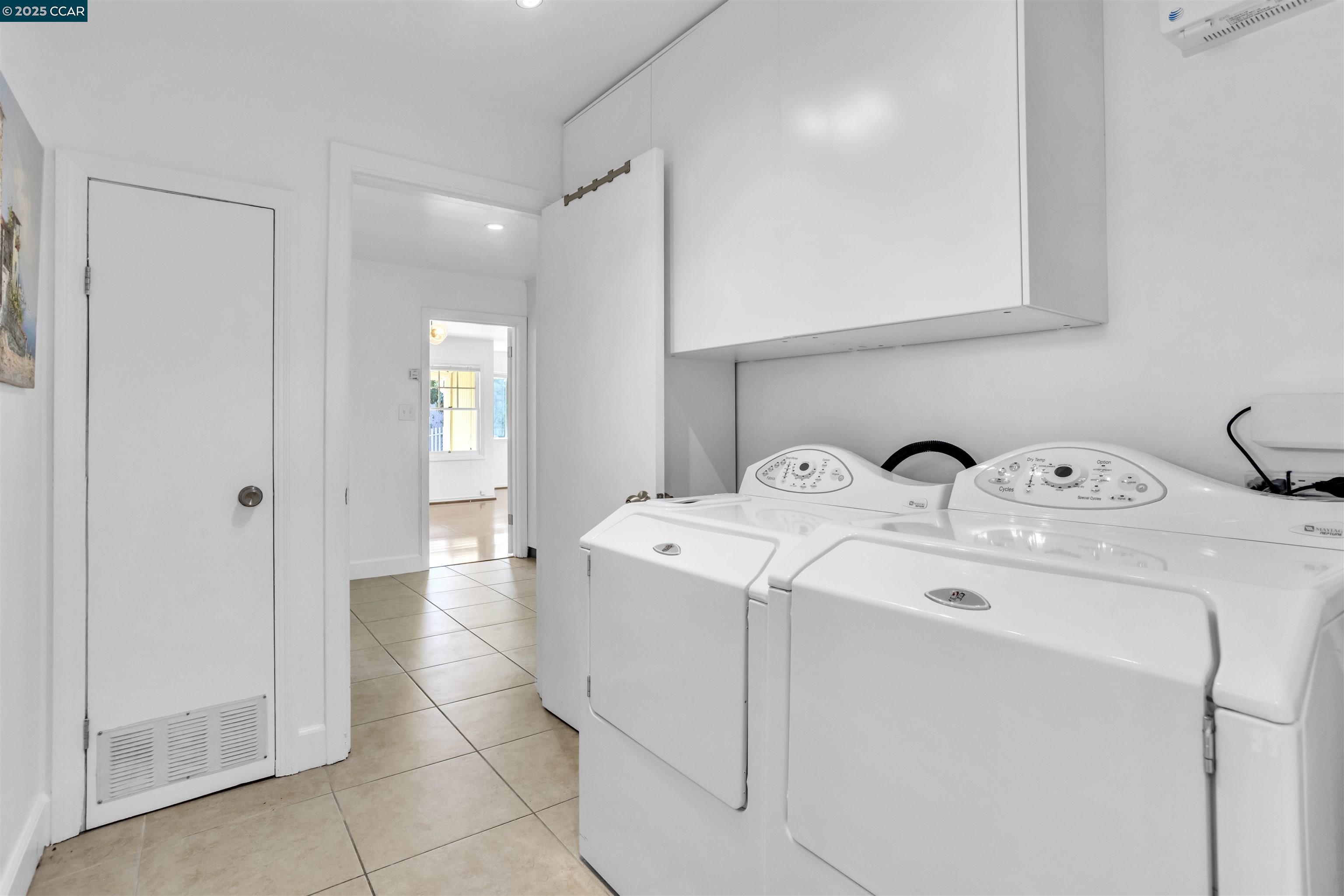 Detail Gallery Image 9 of 41 For 948 Jones Ave, Pinole,  CA 94564 - 3 Beds | 2 Baths