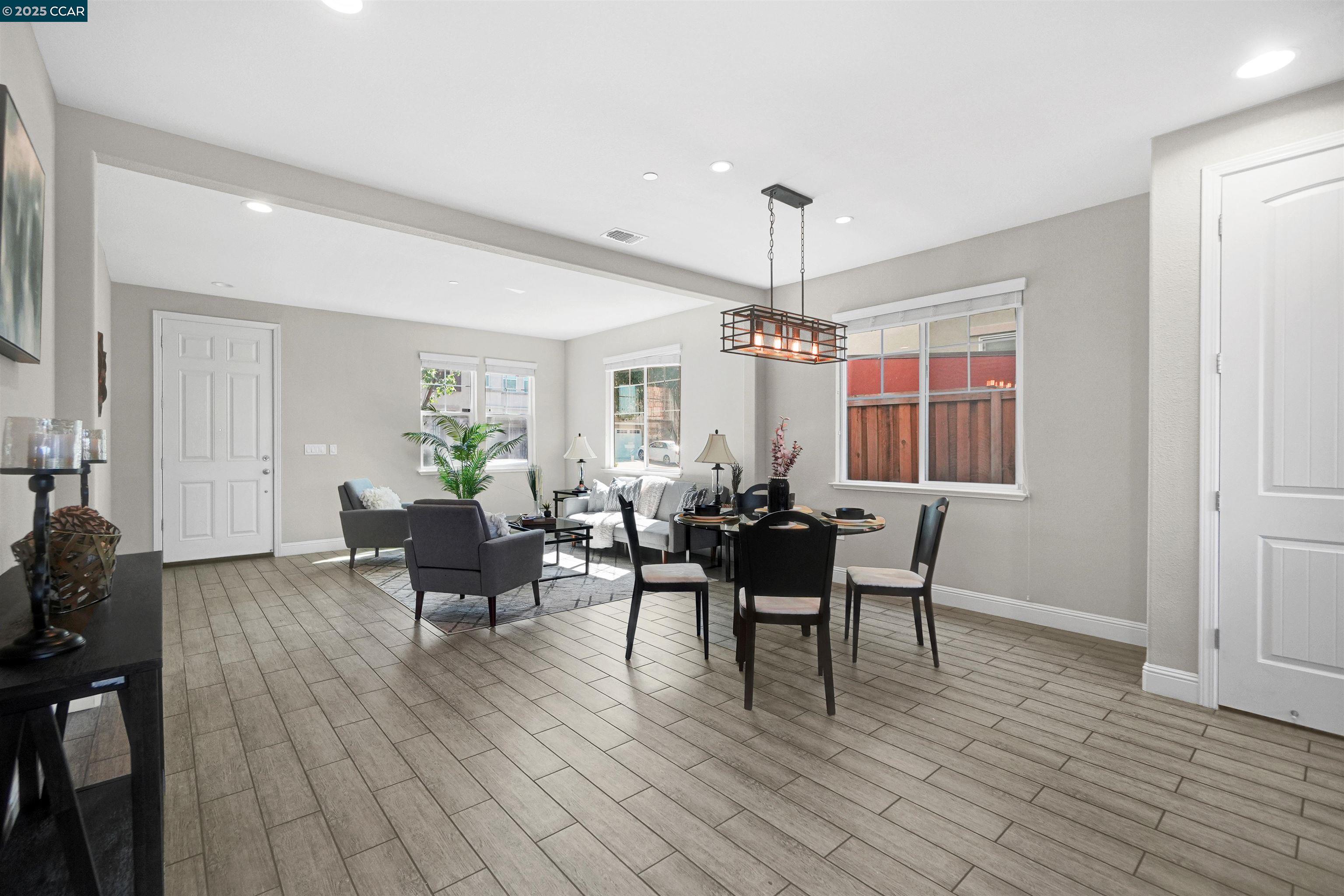 Detail Gallery Image 9 of 53 For 80 Greystone Pl, Pittsburg,  CA 94565 - 4 Beds | 2/1 Baths