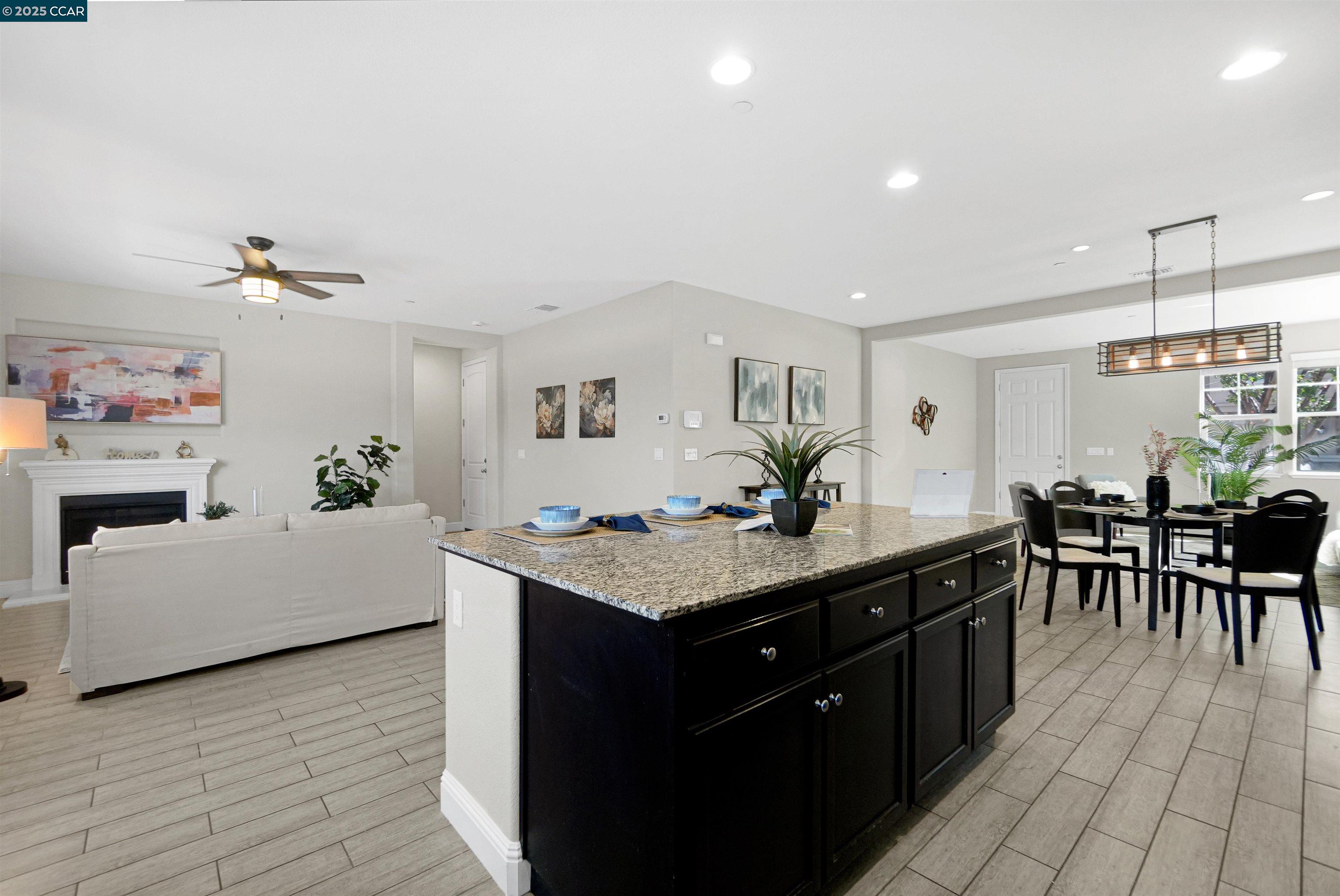 Detail Gallery Image 13 of 53 For 80 Greystone Pl, Pittsburg,  CA 94565 - 4 Beds | 2/1 Baths