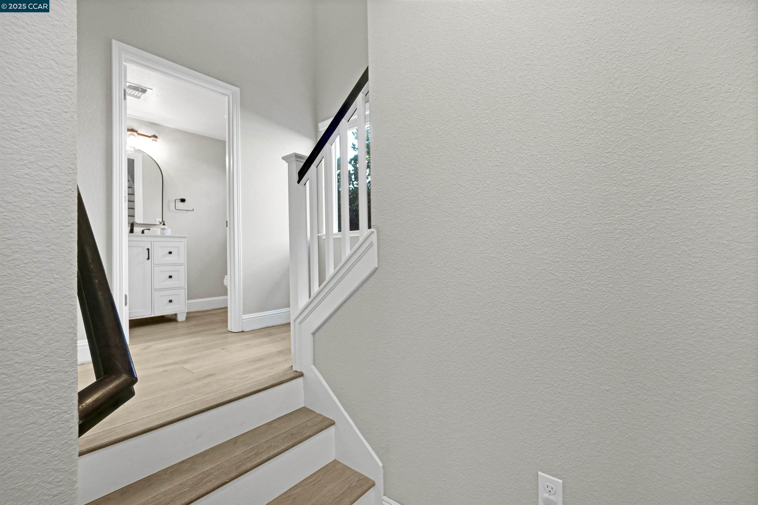 Detail Gallery Image 19 of 53 For 80 Greystone Pl, Pittsburg,  CA 94565 - 4 Beds | 2/1 Baths