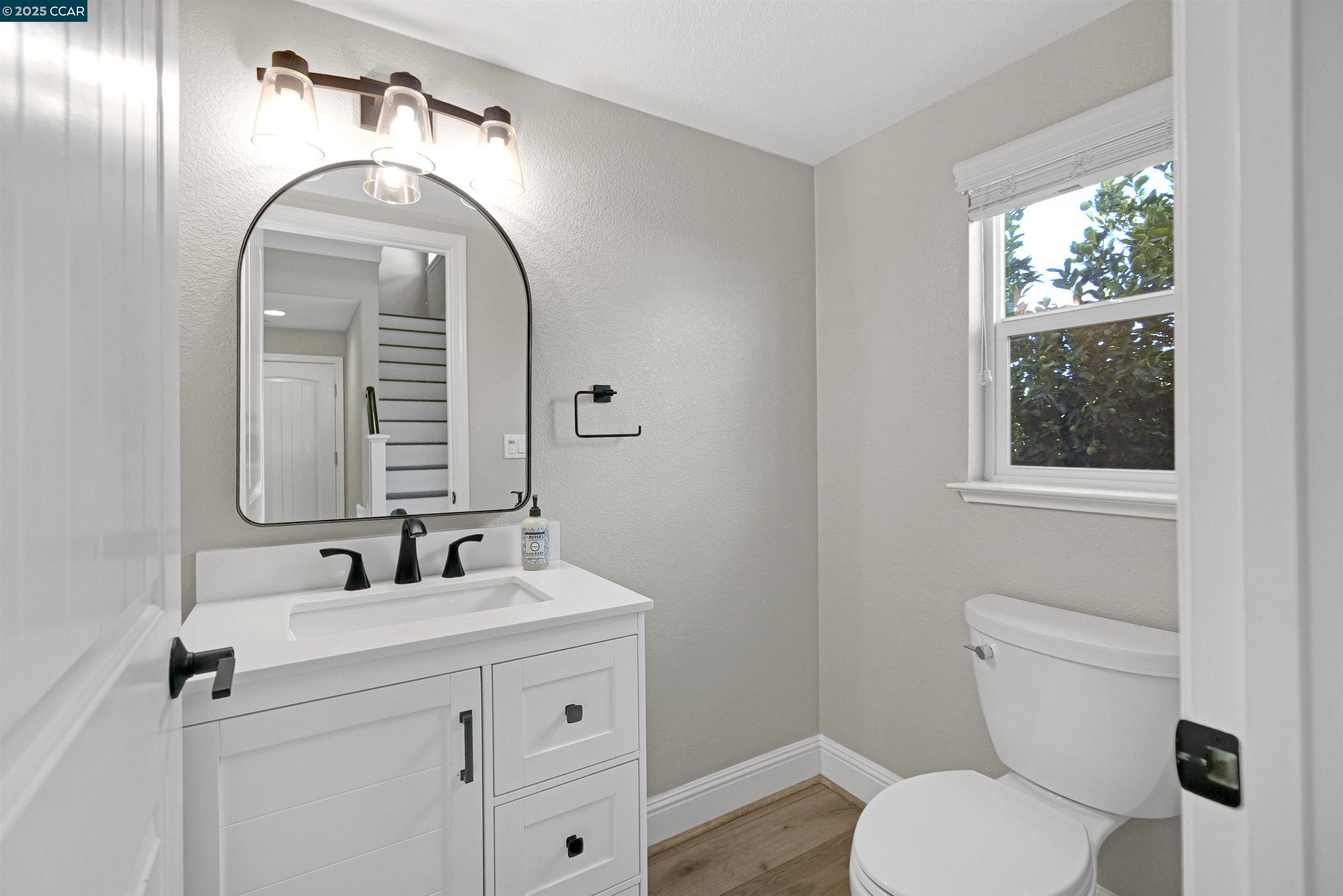Detail Gallery Image 21 of 53 For 80 Greystone Pl, Pittsburg,  CA 94565 - 4 Beds | 2/1 Baths