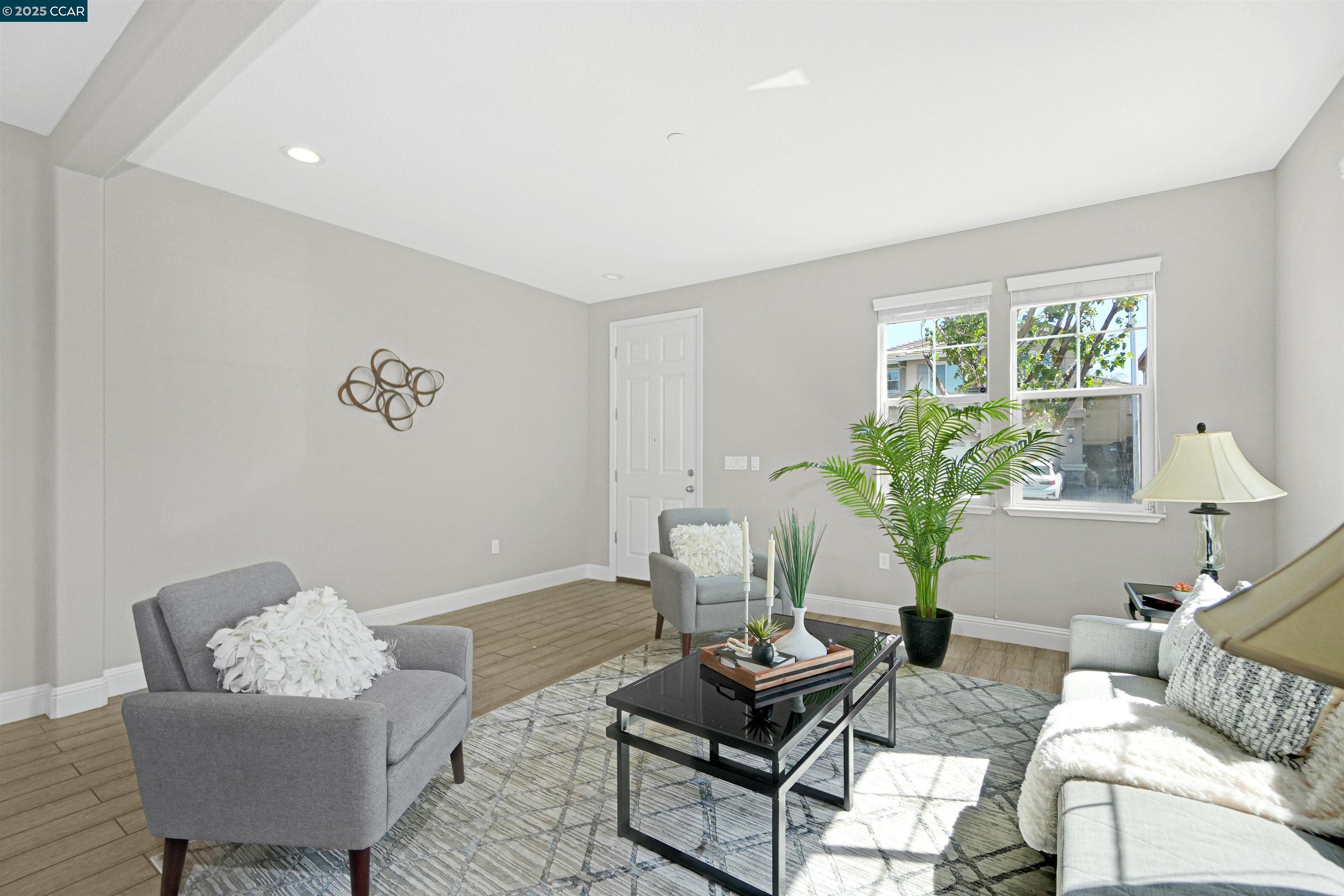 Detail Gallery Image 6 of 53 For 80 Greystone Pl, Pittsburg,  CA 94565 - 4 Beds | 2/1 Baths