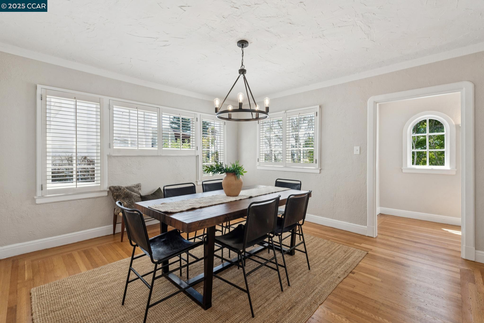 Detail Gallery Image 21 of 60 For 545 Colusa Ave, Berkeley,  CA 94707 - 3 Beds | 1/1 Baths