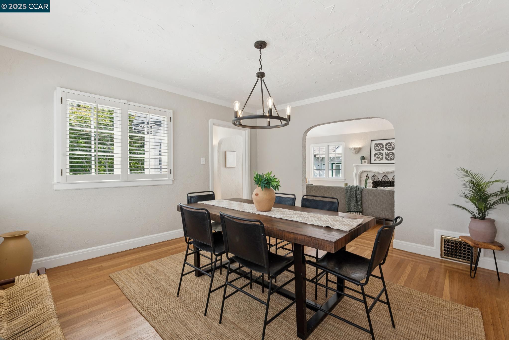 Detail Gallery Image 22 of 60 For 545 Colusa Ave, Berkeley,  CA 94707 - 3 Beds | 1/1 Baths