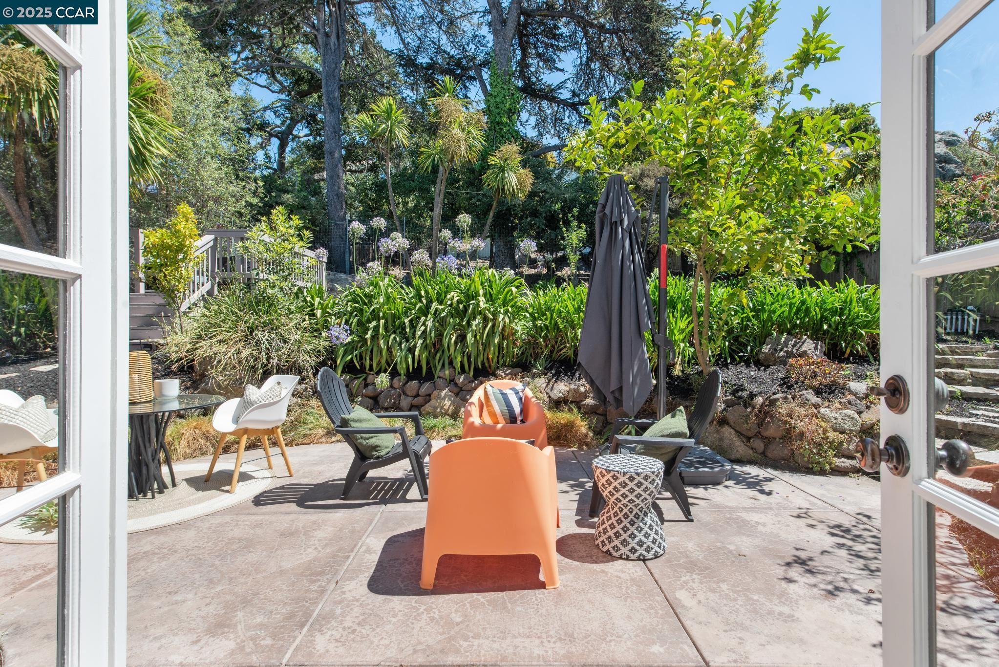 Detail Gallery Image 37 of 60 For 545 Colusa Ave, Berkeley,  CA 94707 - 3 Beds | 1/1 Baths