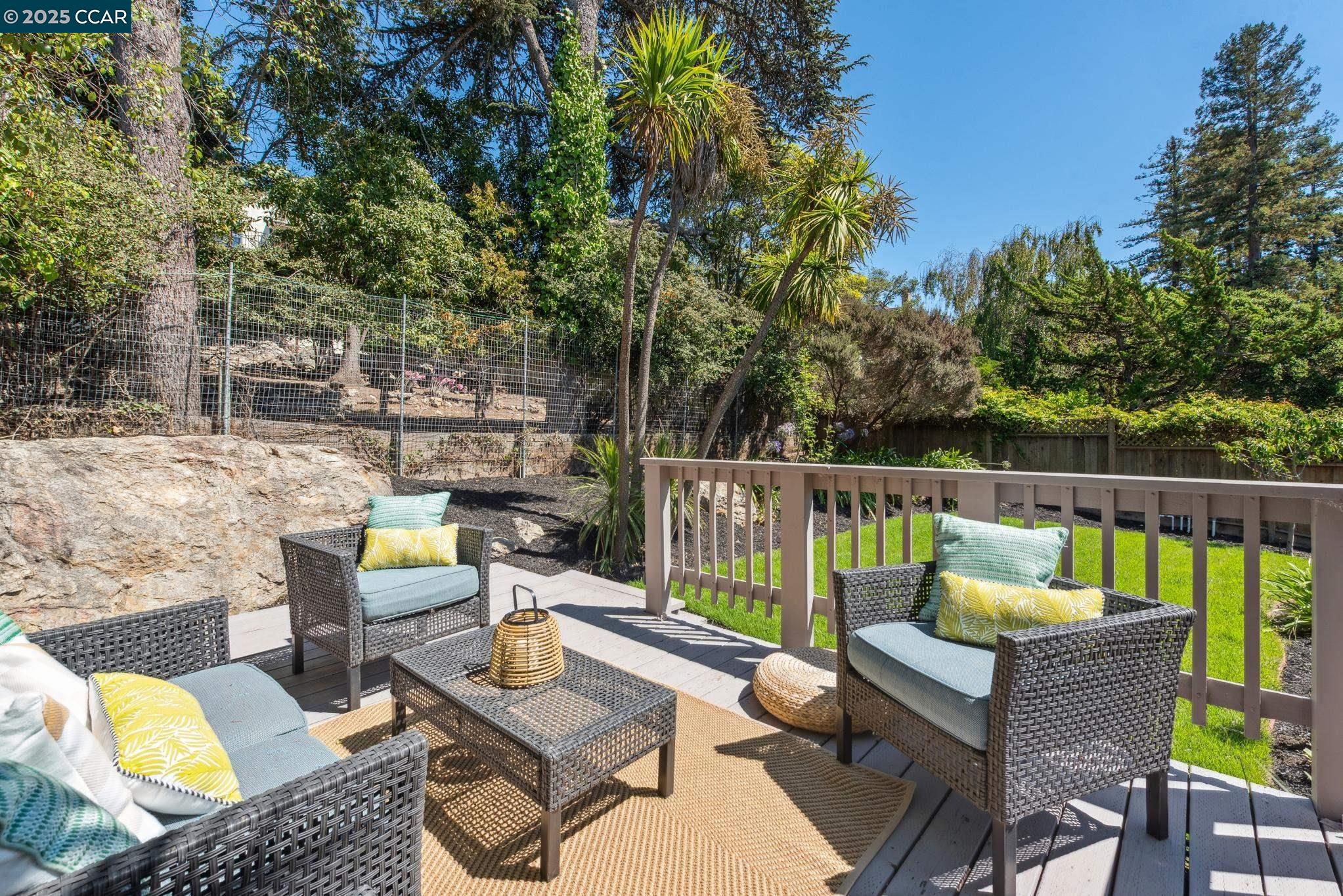 Detail Gallery Image 59 of 60 For 545 Colusa Ave, Berkeley,  CA 94707 - 3 Beds | 1/1 Baths