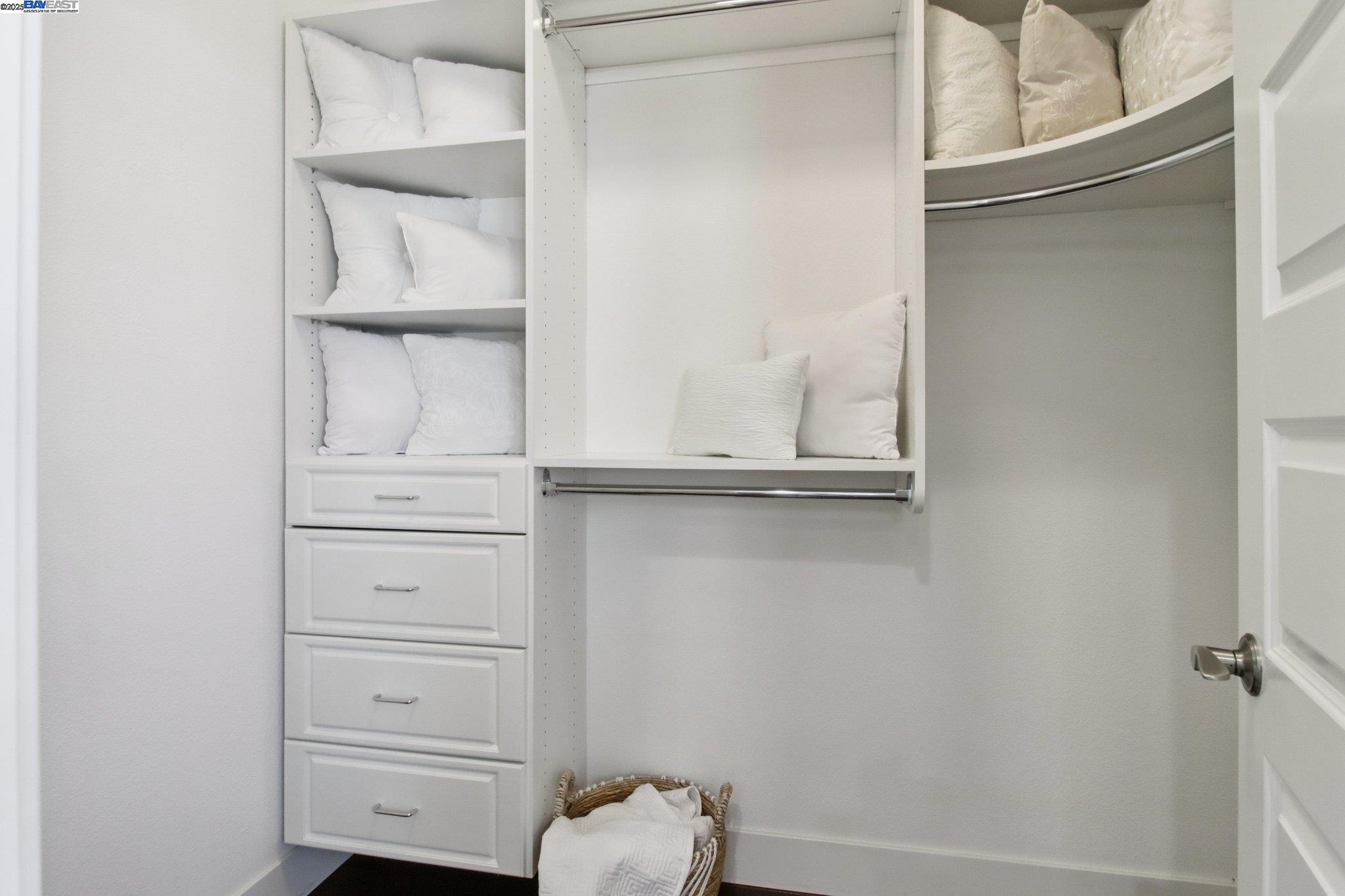 Detail Gallery Image 16 of 38 For 38262 Luma Ter, Newark,  CA 94560 - 4 Beds | 3/1 Baths