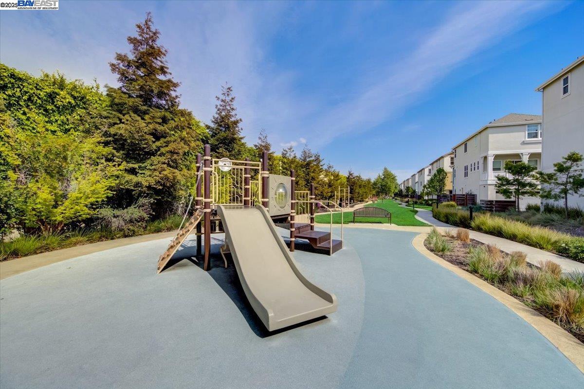 Detail Gallery Image 34 of 38 For 38262 Luma Ter, Newark,  CA 94560 - 4 Beds | 3/1 Baths