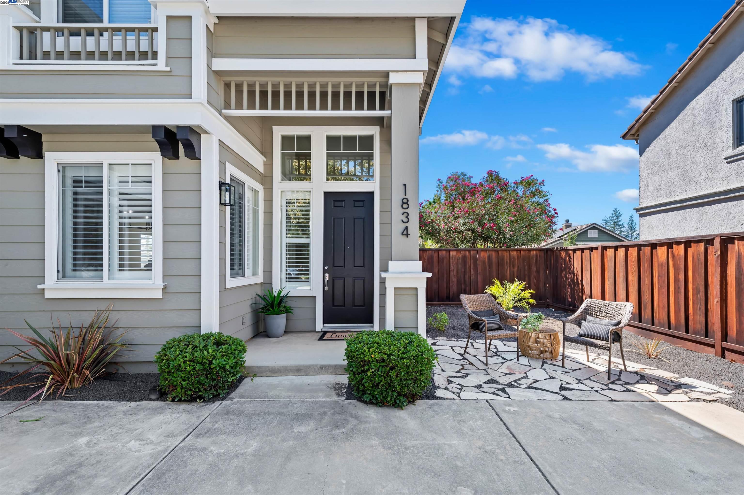 Detail Gallery Image 2 of 40 For 1834 Whipoorwill Ct, Livermore,  CA 94551 - 5 Beds | 3 Baths
