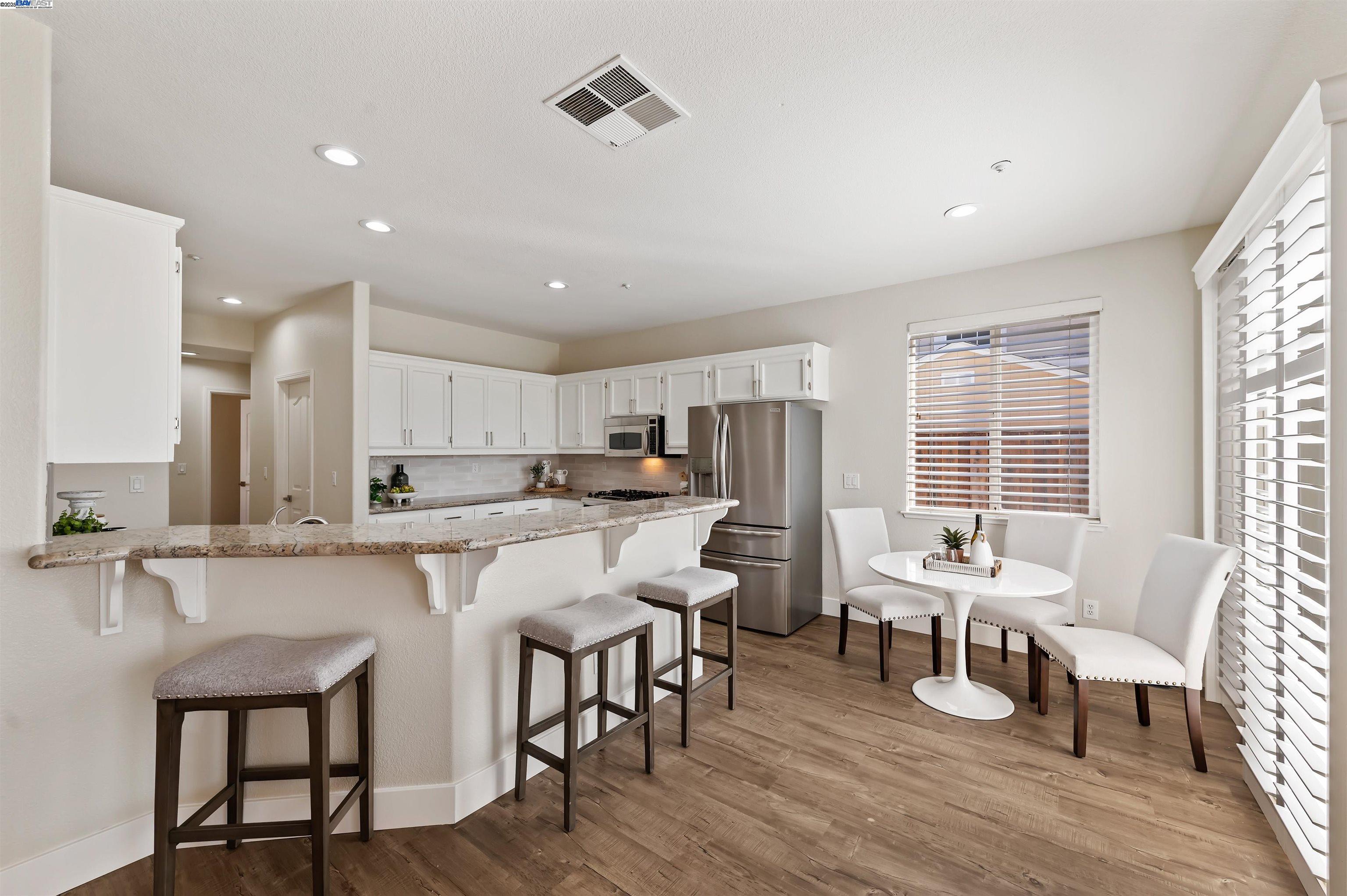Detail Gallery Image 11 of 40 For 1834 Whipoorwill Ct, Livermore,  CA 94551 - 5 Beds | 3 Baths