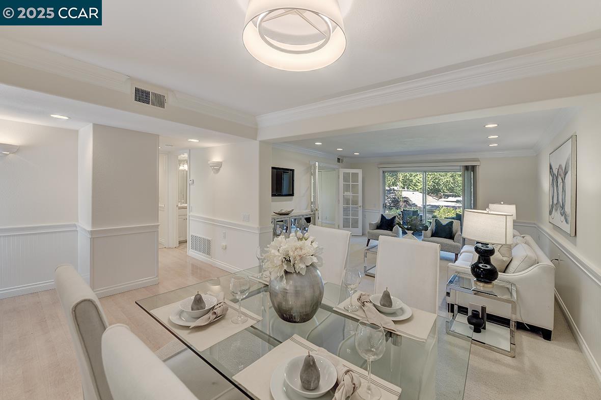 Detail Gallery Image 11 of 51 For 2321 Tice Creek Dr #2,  Walnut Creek,  CA 94595 - 2 Beds | 2 Baths