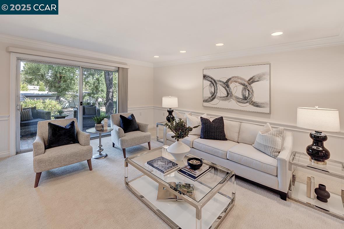 Detail Gallery Image 13 of 51 For 2321 Tice Creek Dr #2,  Walnut Creek,  CA 94595 - 2 Beds | 2 Baths
