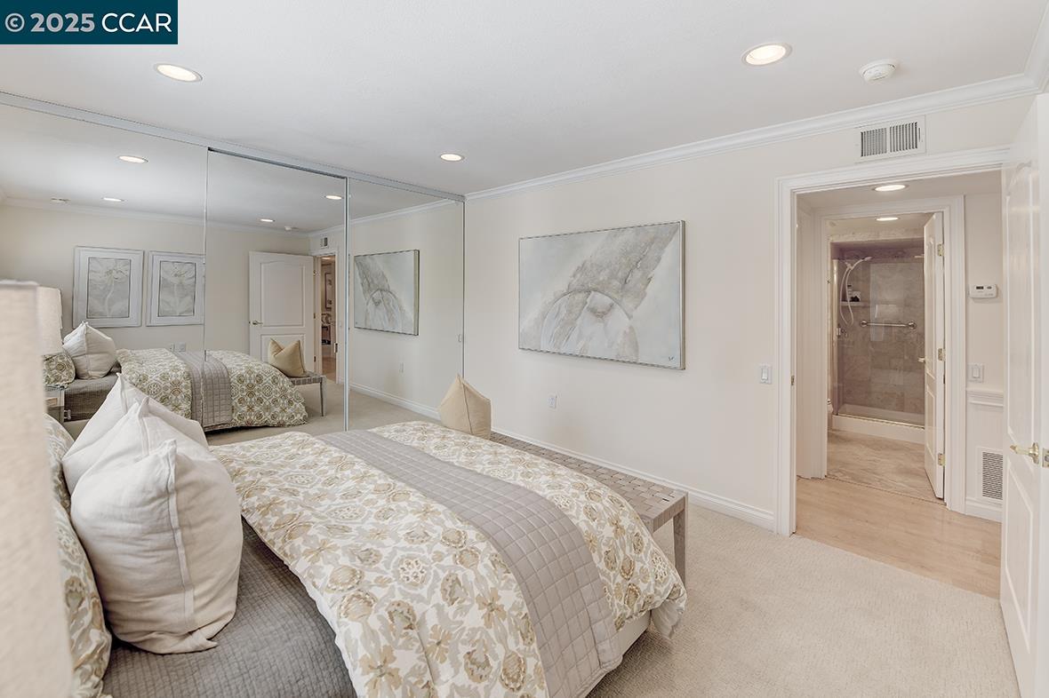 Detail Gallery Image 32 of 51 For 2321 Tice Creek Dr #2,  Walnut Creek,  CA 94595 - 2 Beds | 2 Baths