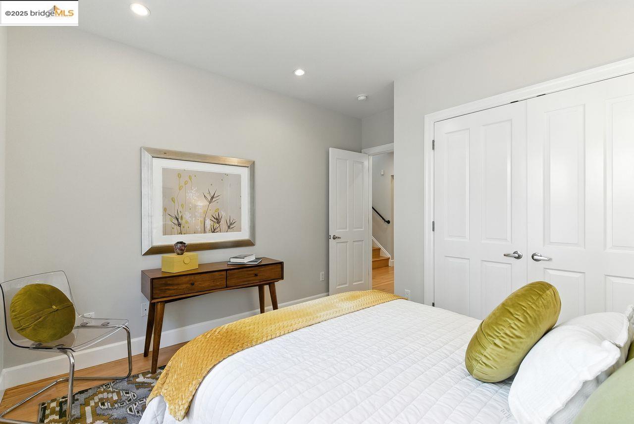 Detail Gallery Image 32 of 45 For 280 Monterey Blvd., San Francisco,  CA 94131 - 5 Beds | 3 Baths