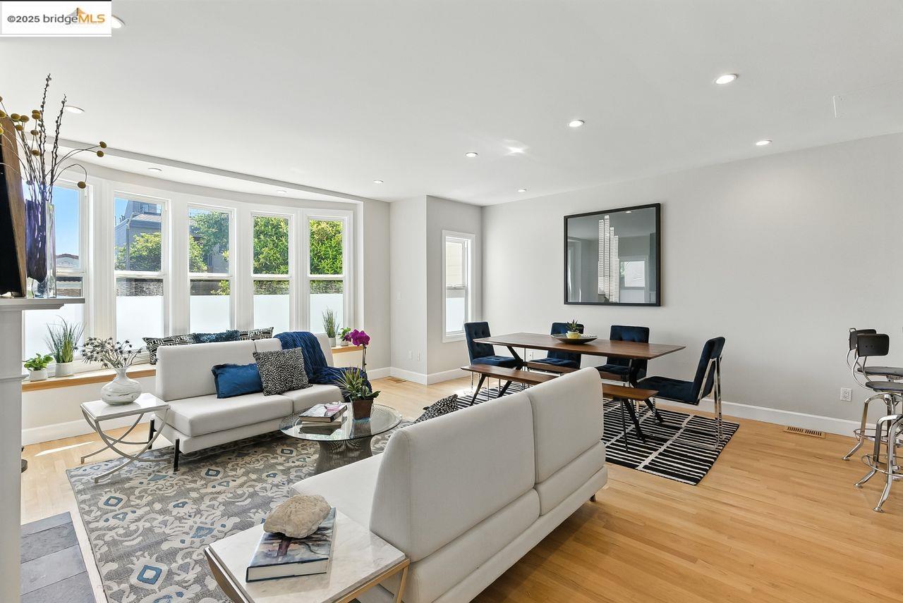 Detail Gallery Image 6 of 45 For 280 Monterey Blvd., San Francisco,  CA 94131 - 5 Beds | 3 Baths