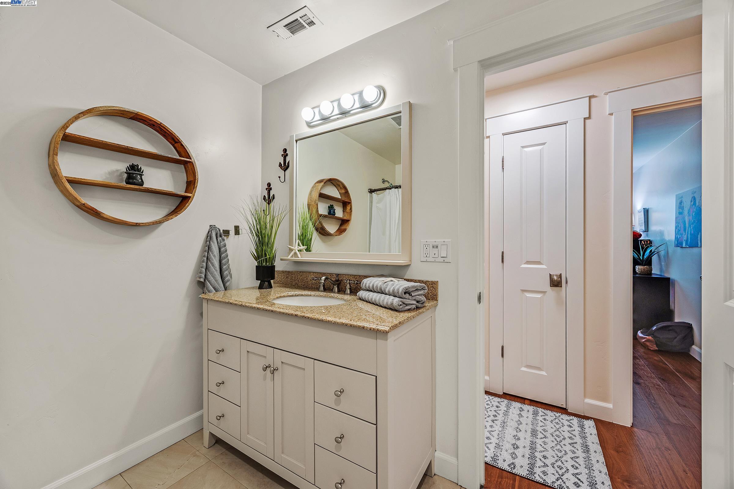 Detail Gallery Image 23 of 34 For 11530 Circle Way, Dublin,  CA 94568 - 4 Beds | 2 Baths