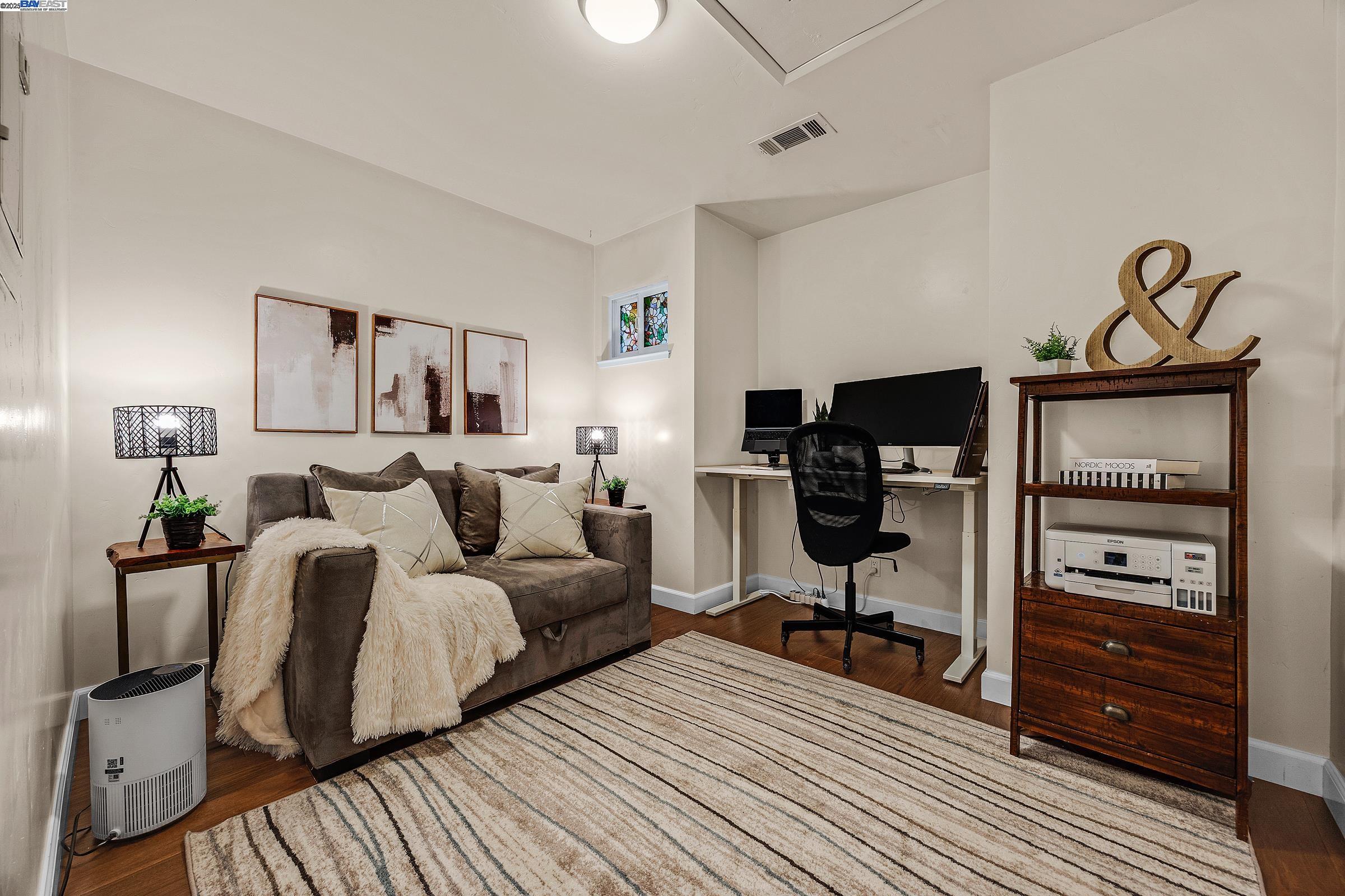 Detail Gallery Image 27 of 34 For 11530 Circle Way, Dublin,  CA 94568 - 4 Beds | 2 Baths