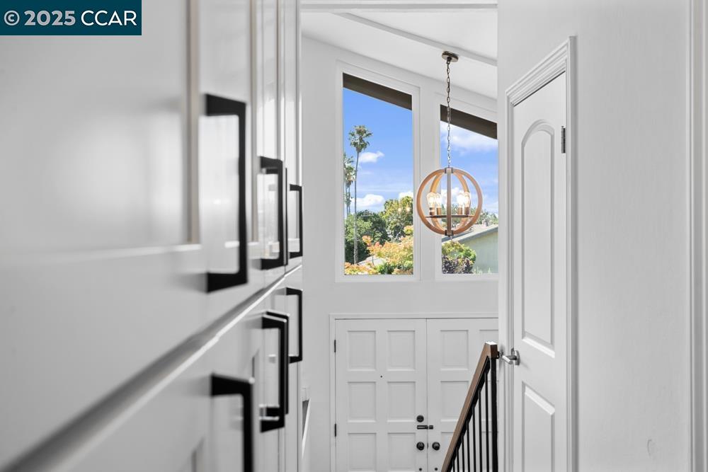 Detail Gallery Image 18 of 48 For 855 Portola Ave, Alameda,  CA 94501 - 2 Beds | 2 Baths