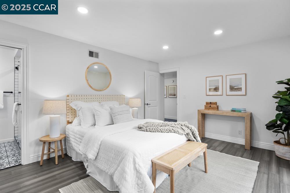 Detail Gallery Image 24 of 48 For 855 Portola Ave, Alameda,  CA 94501 - 2 Beds | 2 Baths