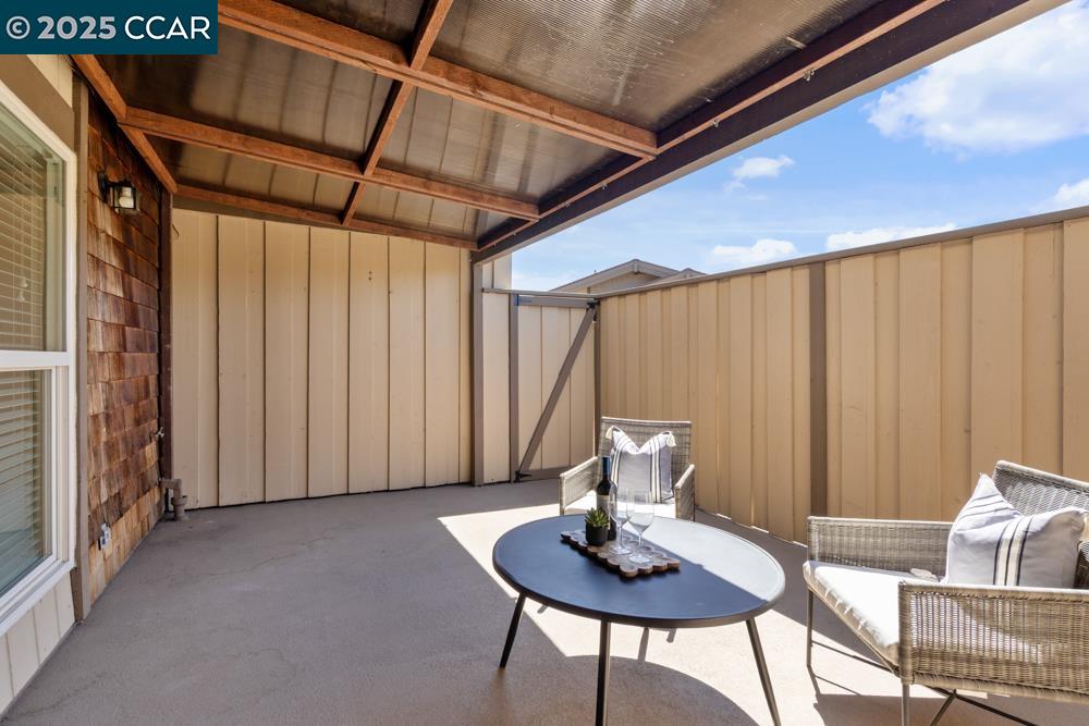 Detail Gallery Image 38 of 48 For 855 Portola Ave, Alameda,  CA 94501 - 2 Beds | 2 Baths
