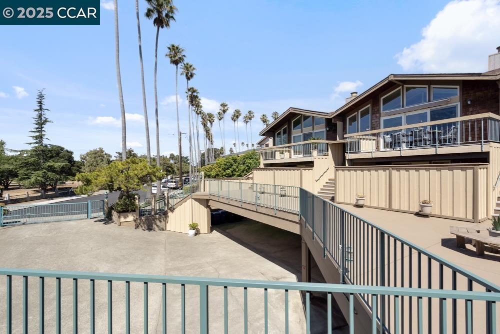Detail Gallery Image 45 of 48 For 855 Portola Ave, Alameda,  CA 94501 - 2 Beds | 2 Baths