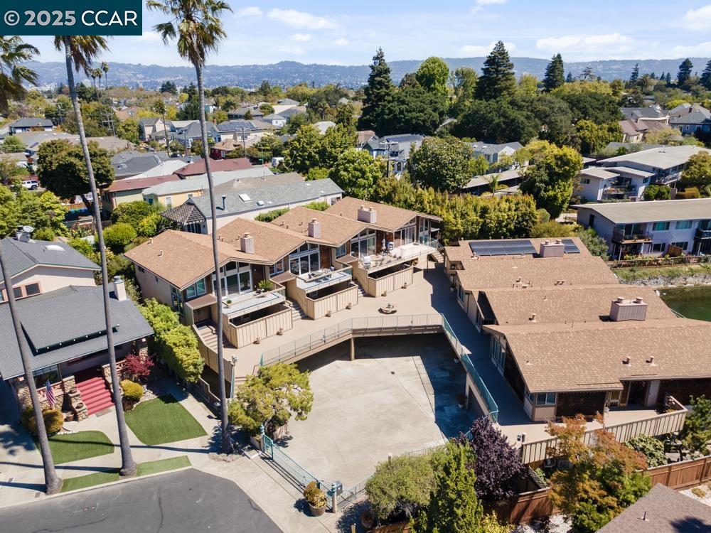 Detail Gallery Image 47 of 48 For 855 Portola Ave, Alameda,  CA 94501 - 2 Beds | 2 Baths