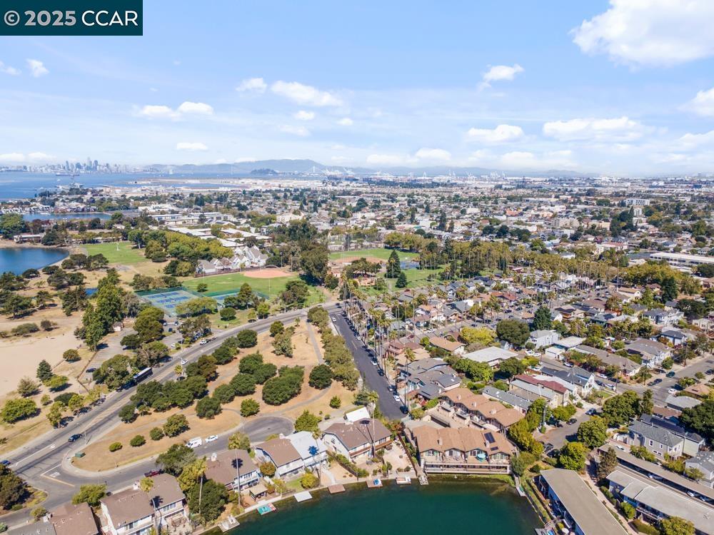 Detail Gallery Image 48 of 48 For 855 Portola Ave, Alameda,  CA 94501 - 2 Beds | 2 Baths